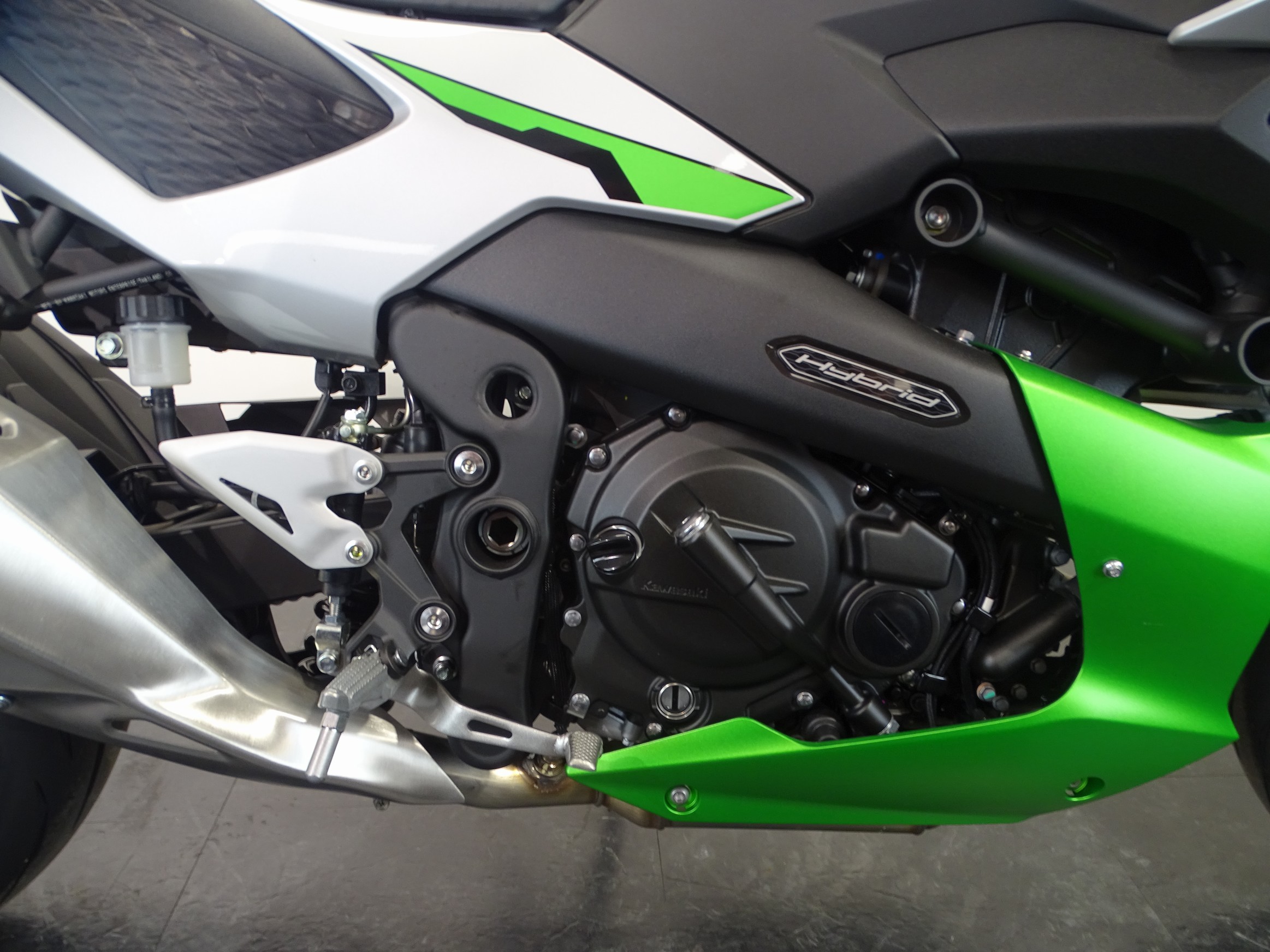 KAWASAKI Z 7 HYBRID