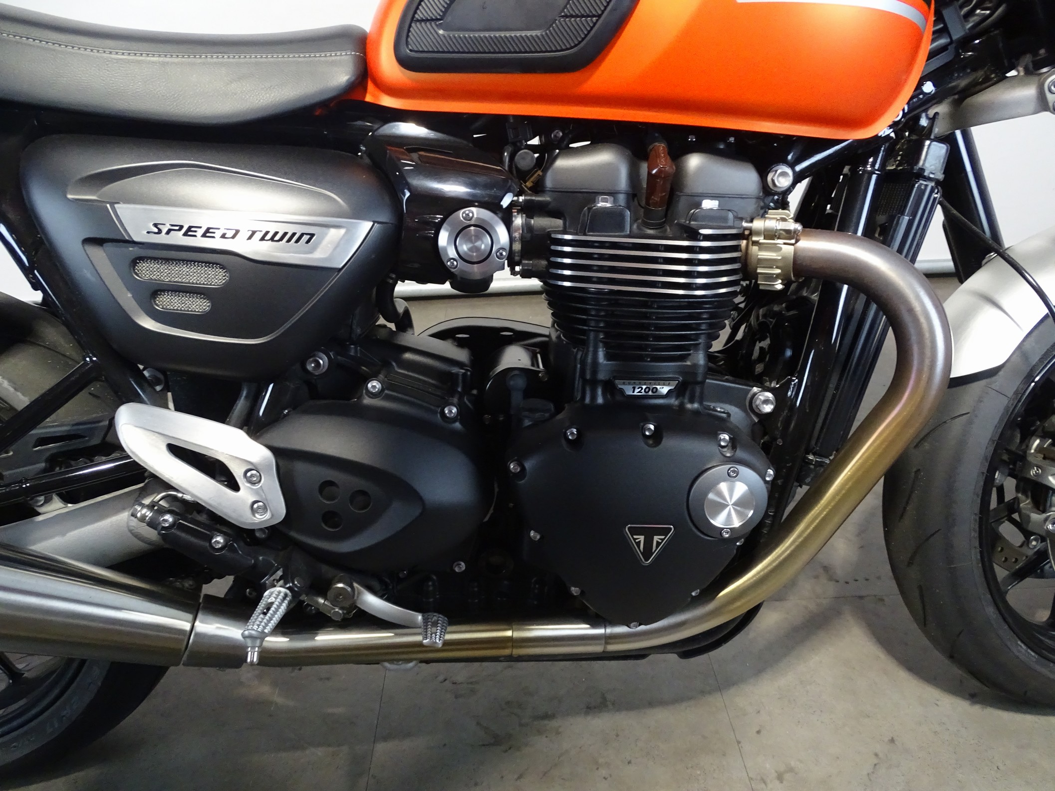 TRIUMPH SPEED TWIN 1200