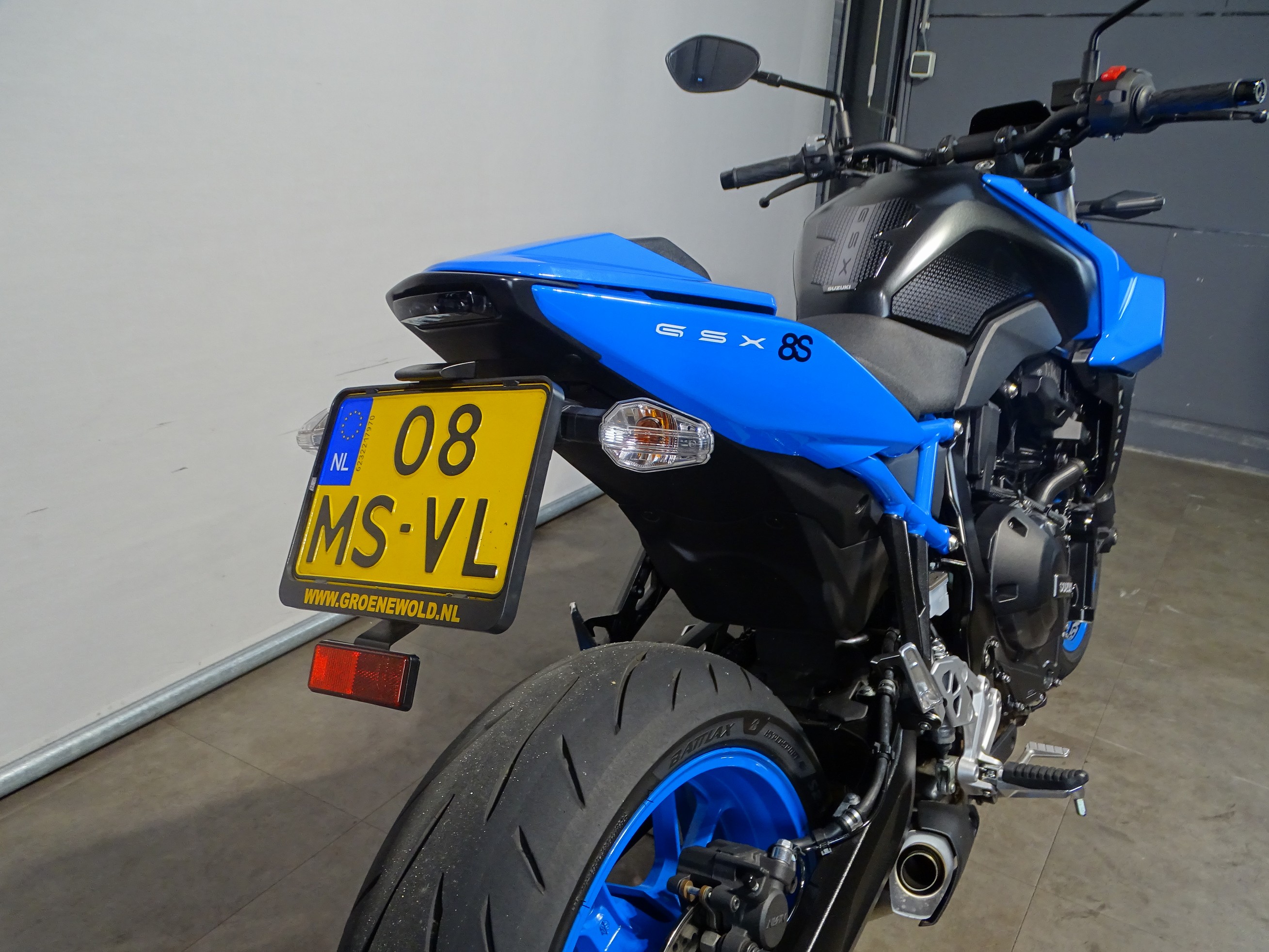 SUZUKI GSX-8S