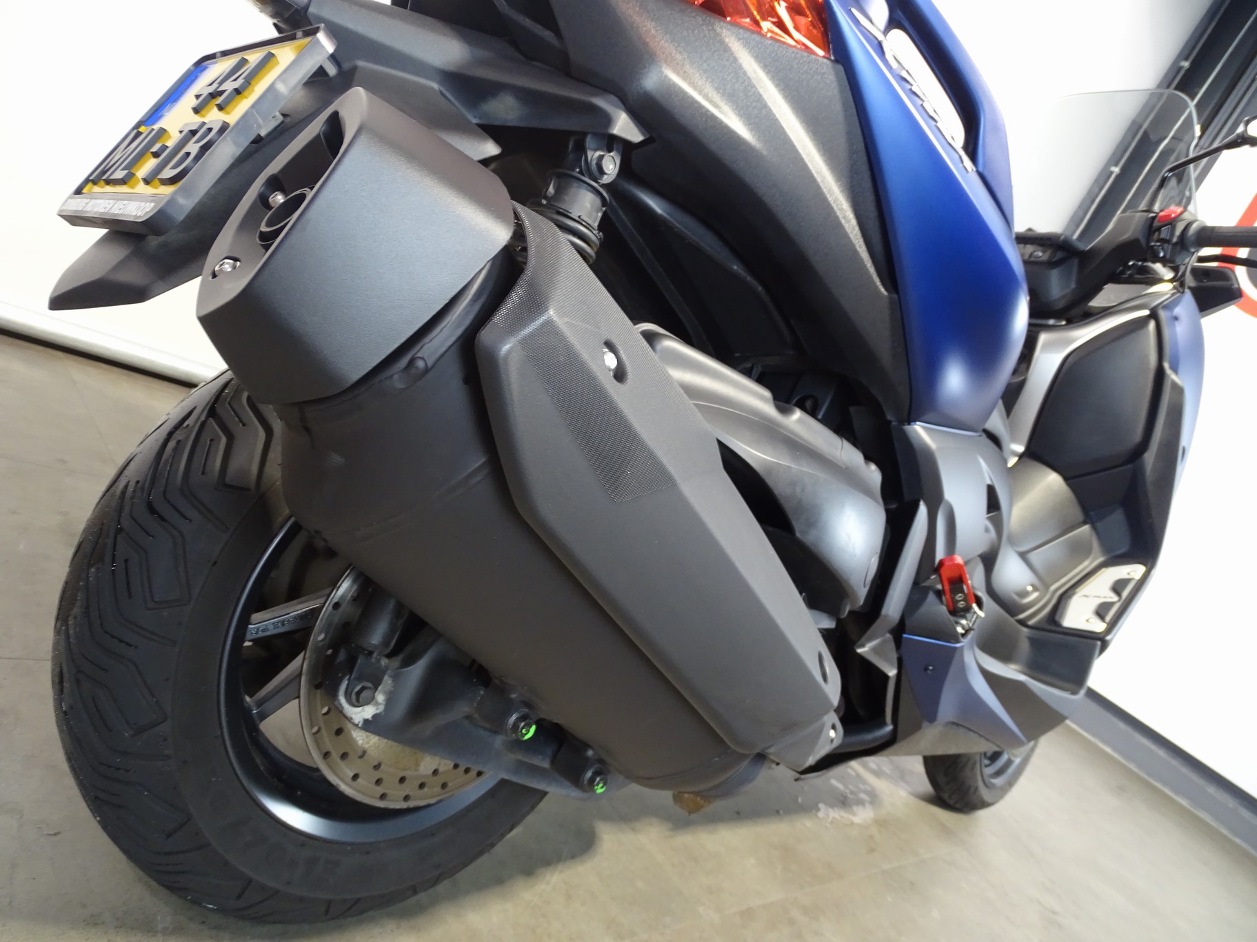 YAMAHA X-MAX 400 ABS