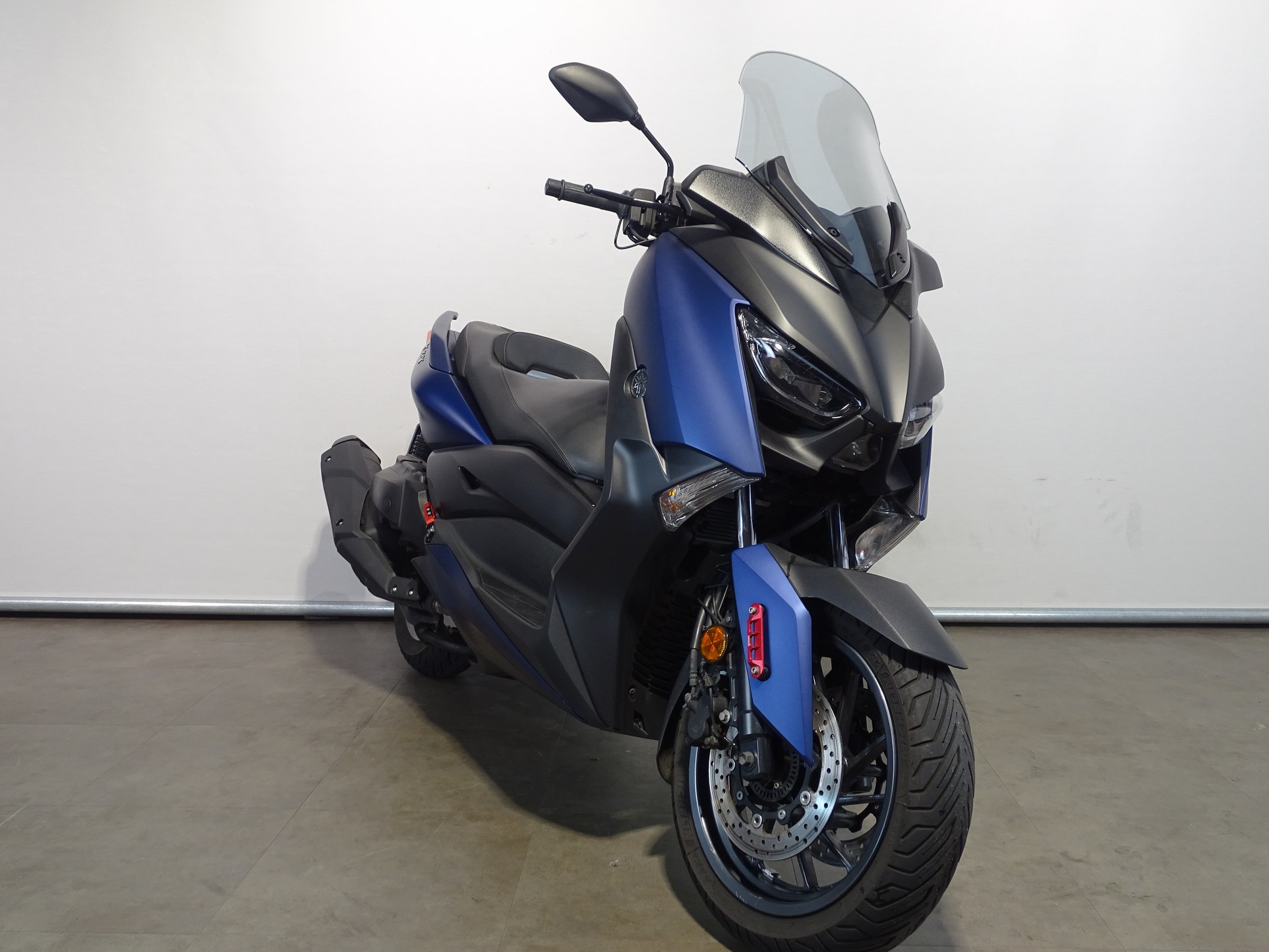 YAMAHA X-MAX 400 ABS