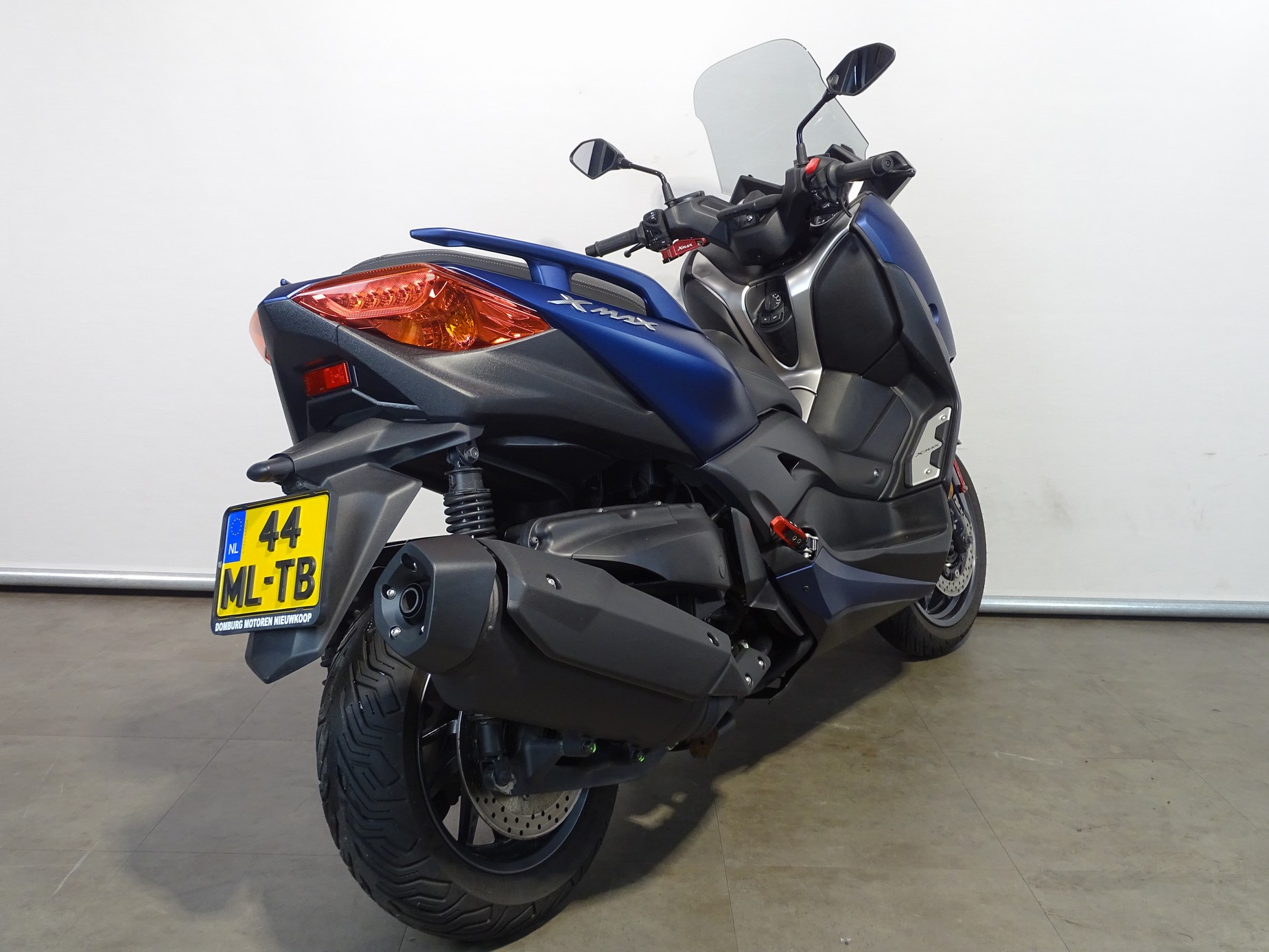 YAMAHA X-MAX 400 ABS