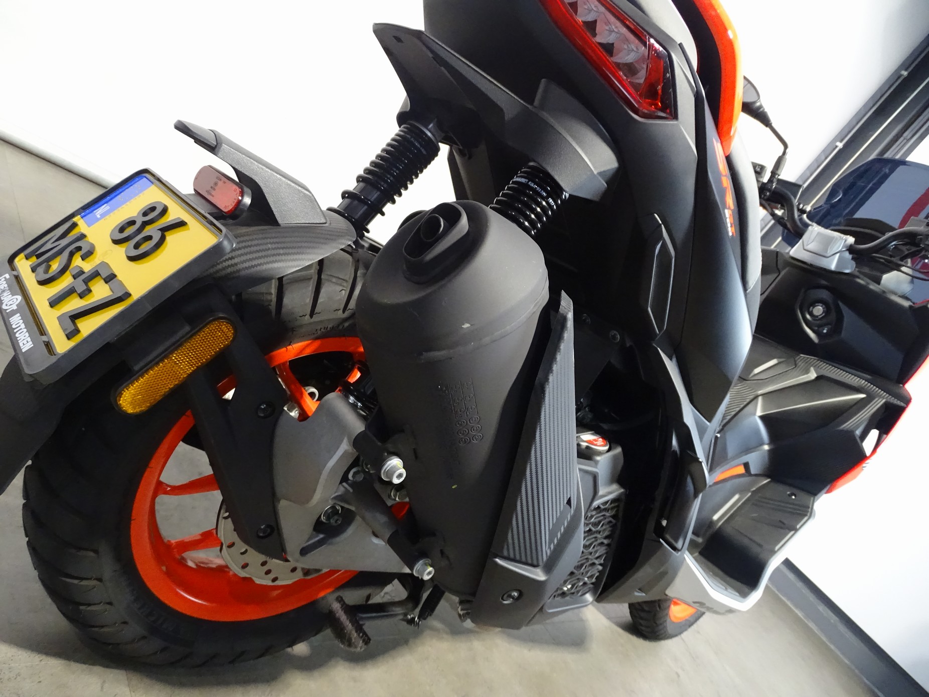 APRILIA SR GT SPORT 200