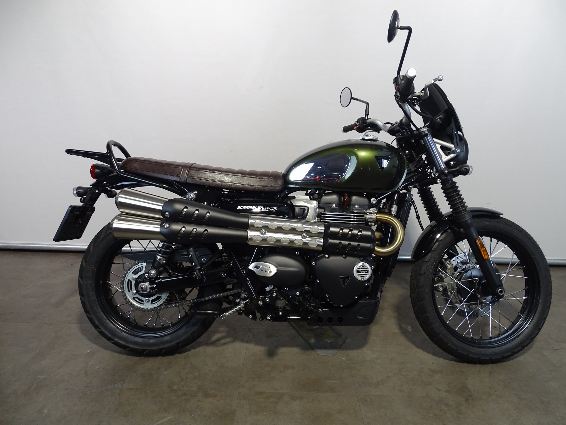 TRIUMPH SCRAMBLER 900 CHROME EDITION