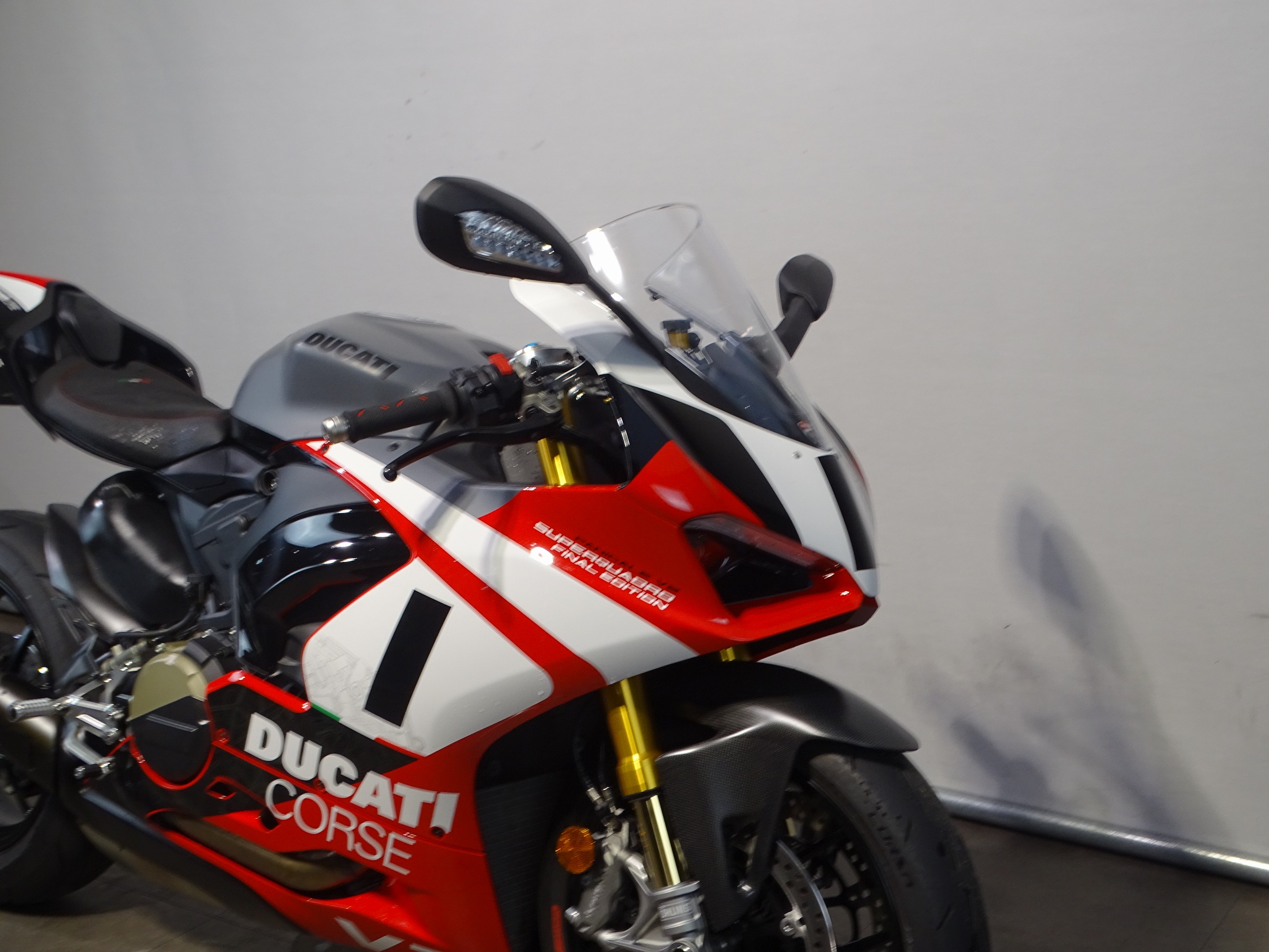 DUCATI PANIGALE V2 SUPERQUADRO FINAL
