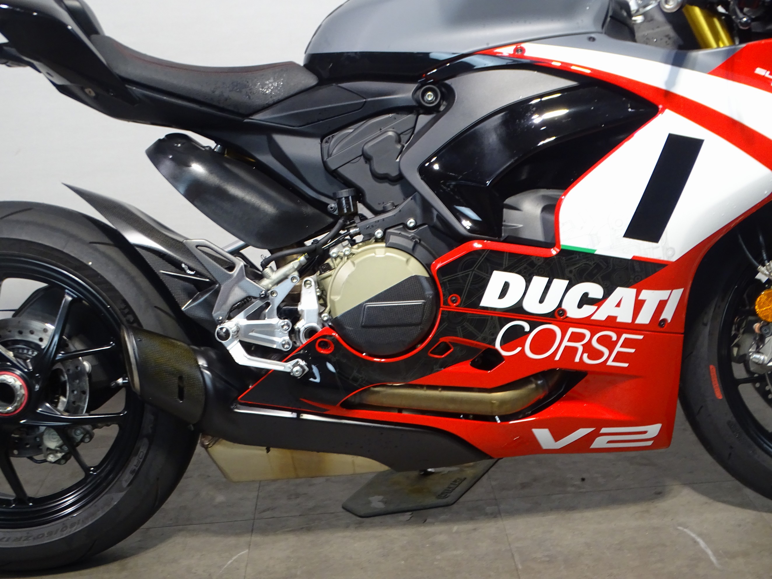 DUCATI PANIGALE V2 SUPERQUADRO FINAL