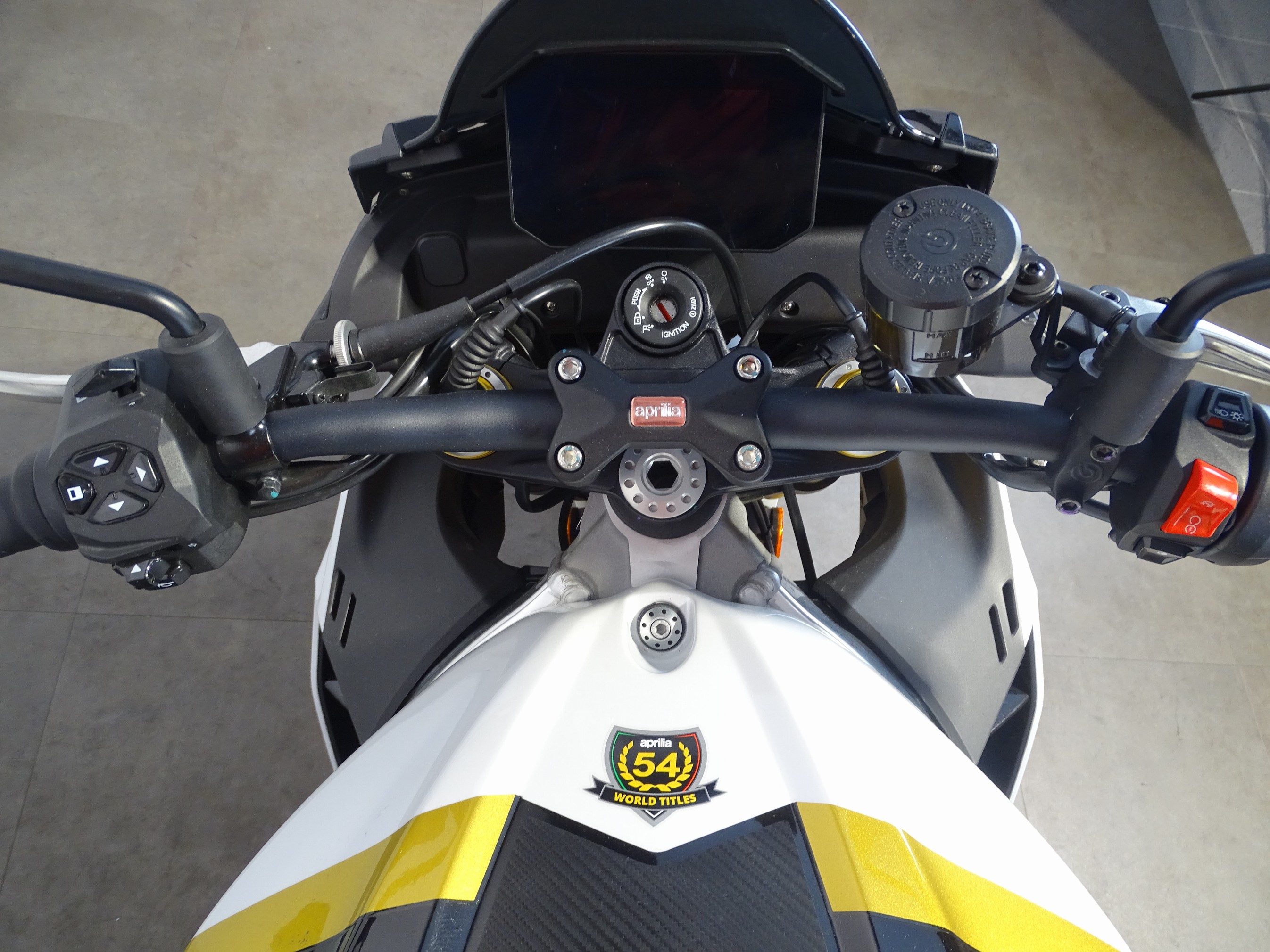 APRILIA - TUONO V4 1100 E FACTORY