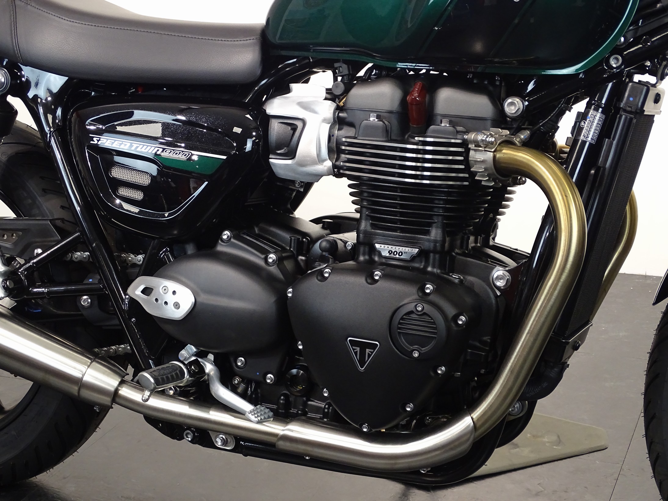 TRIUMPH SPEED TWIN 900