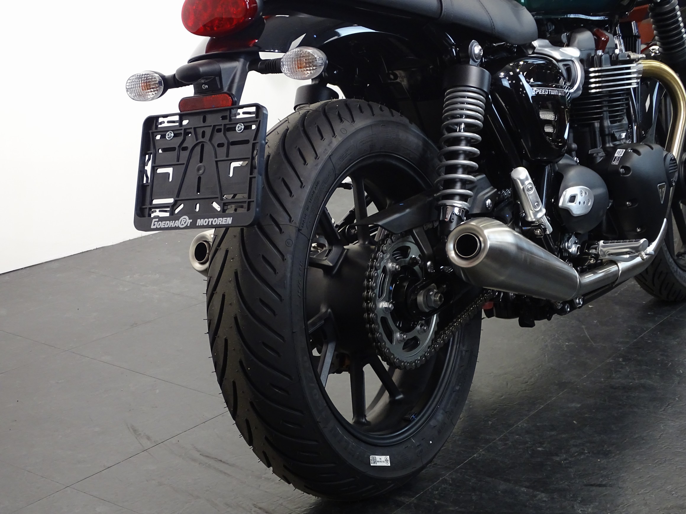 TRIUMPH SPEED TWIN 900