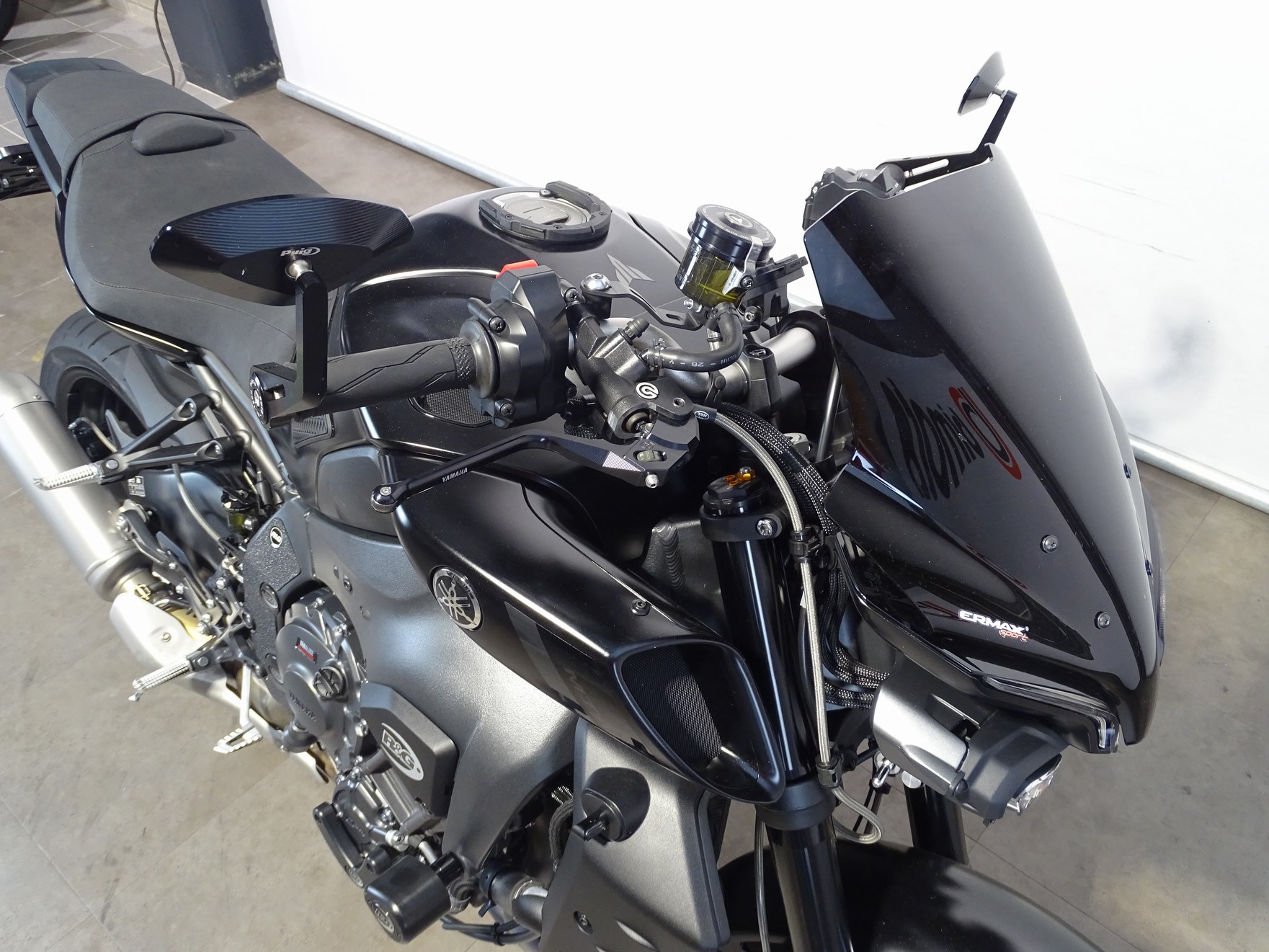 YAMAHA MT-10 ABS