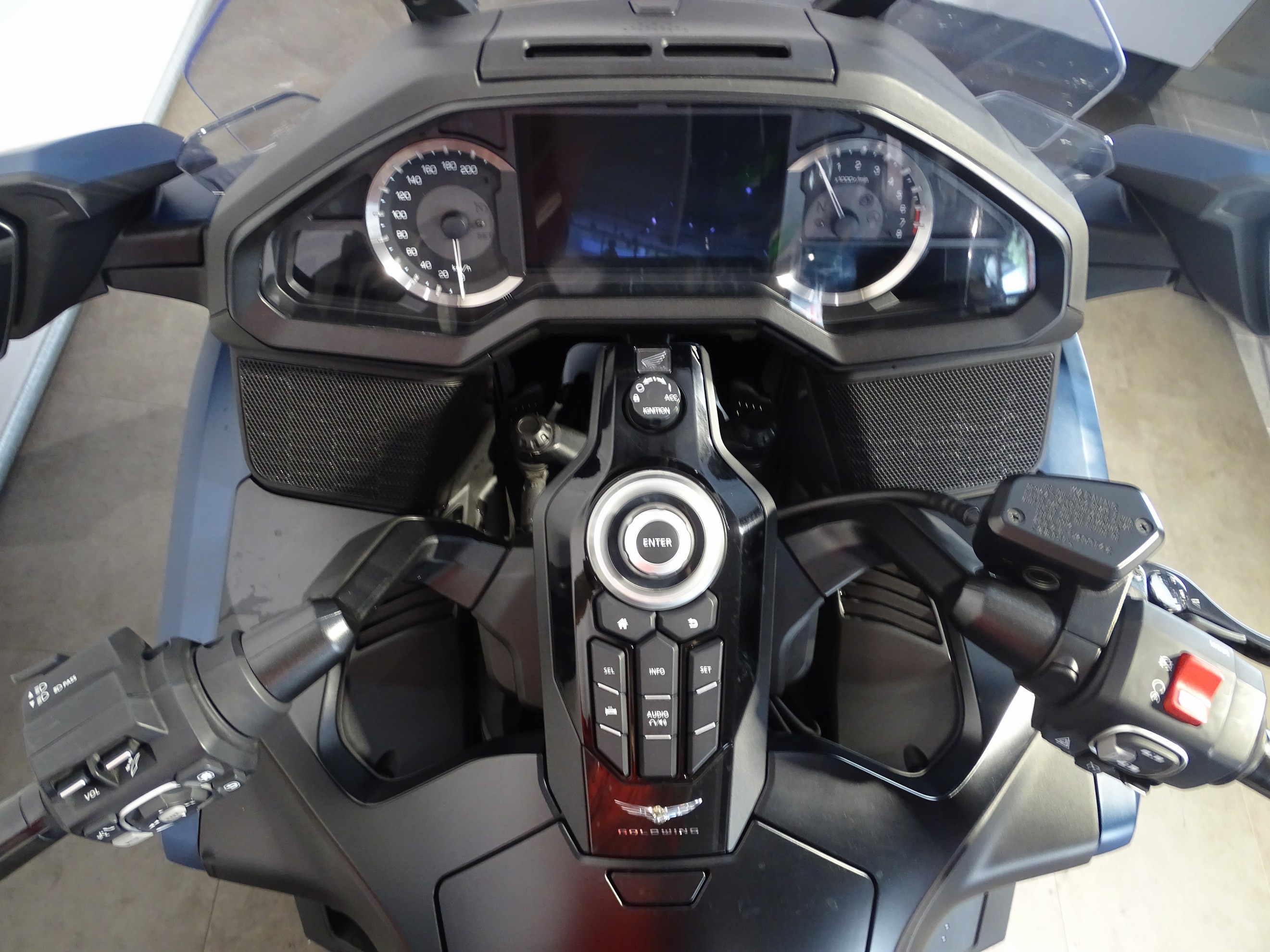 HONDA GL 1800 BAGGER DCT