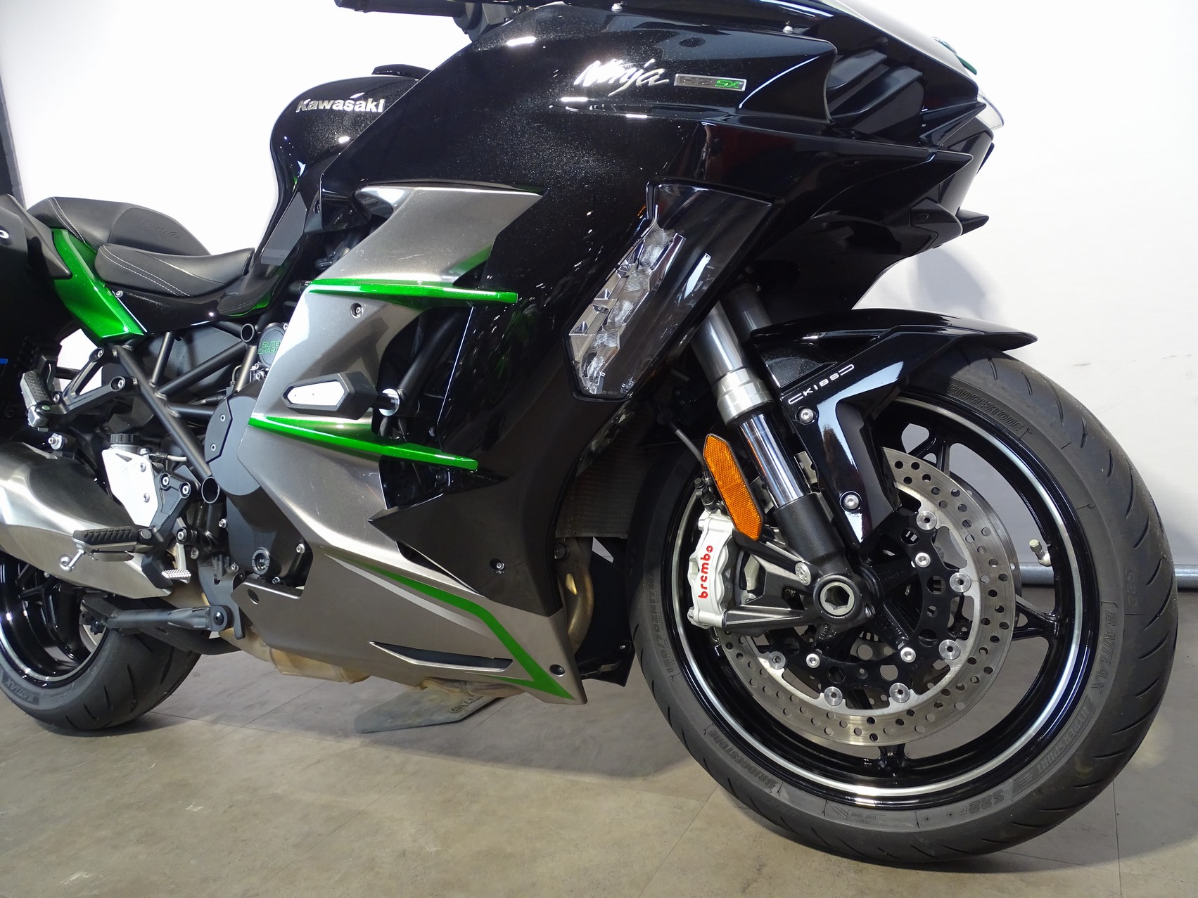 KAWASAKI NINJA H2 SX SE TOURER