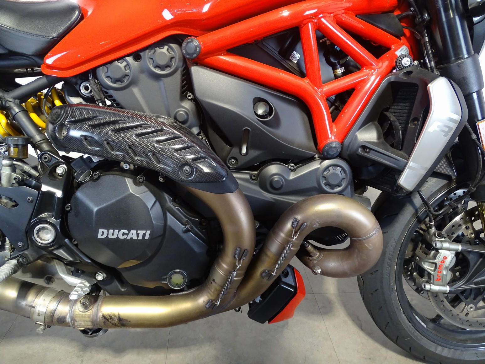 DUCATI M 1200 R