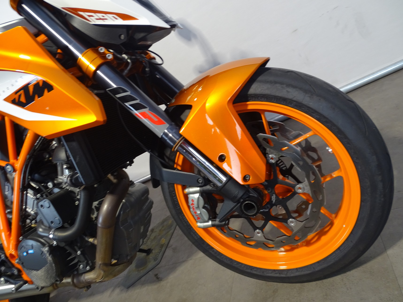 KTM 1290 SUPERDUKE R S.E. ABS