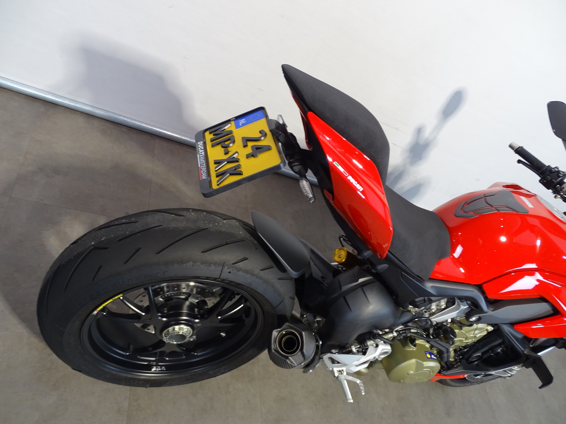 DUCATI STREETFIGHTER V4 S