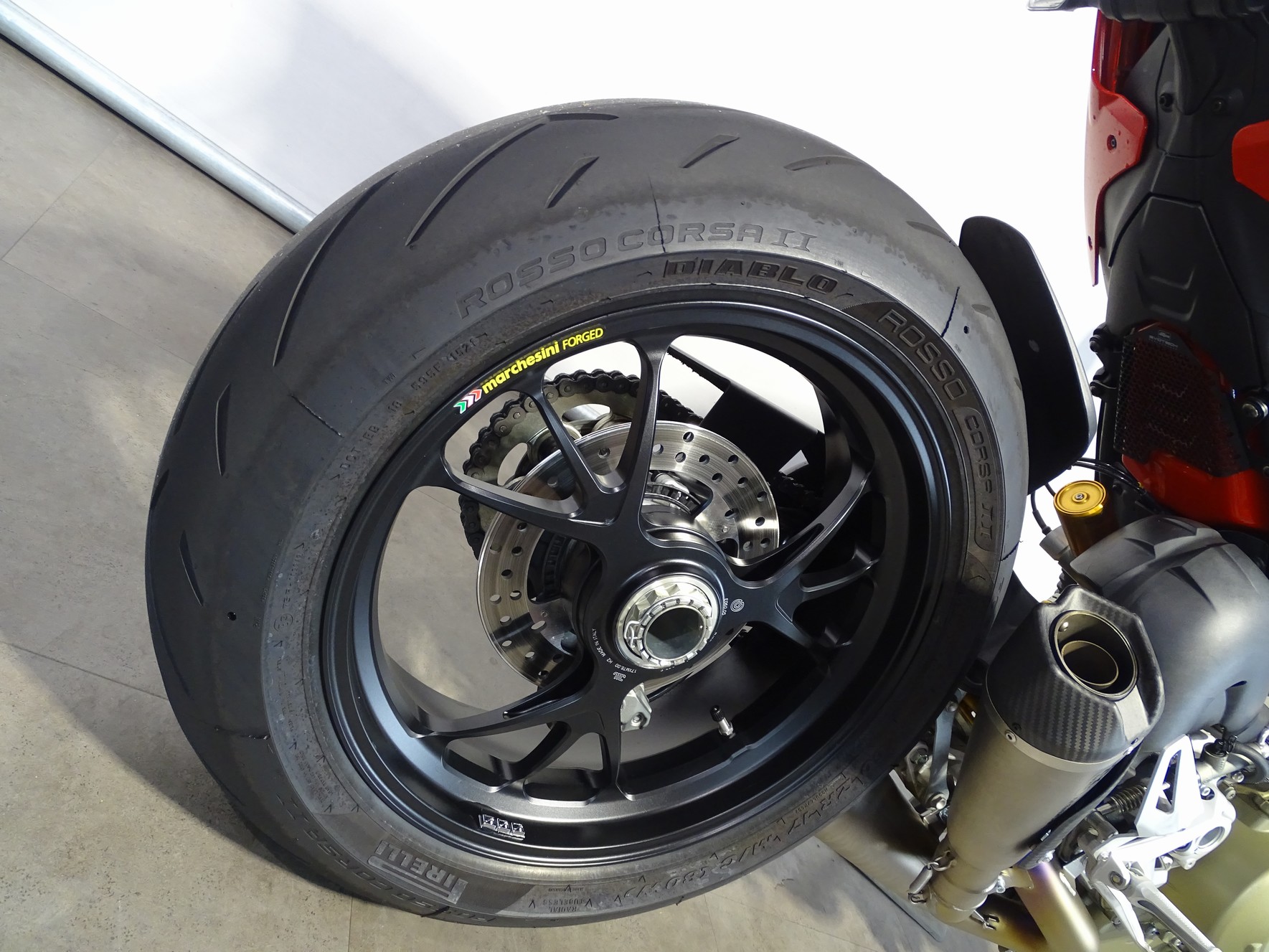 DUCATI STREETFIGHTER V4 S