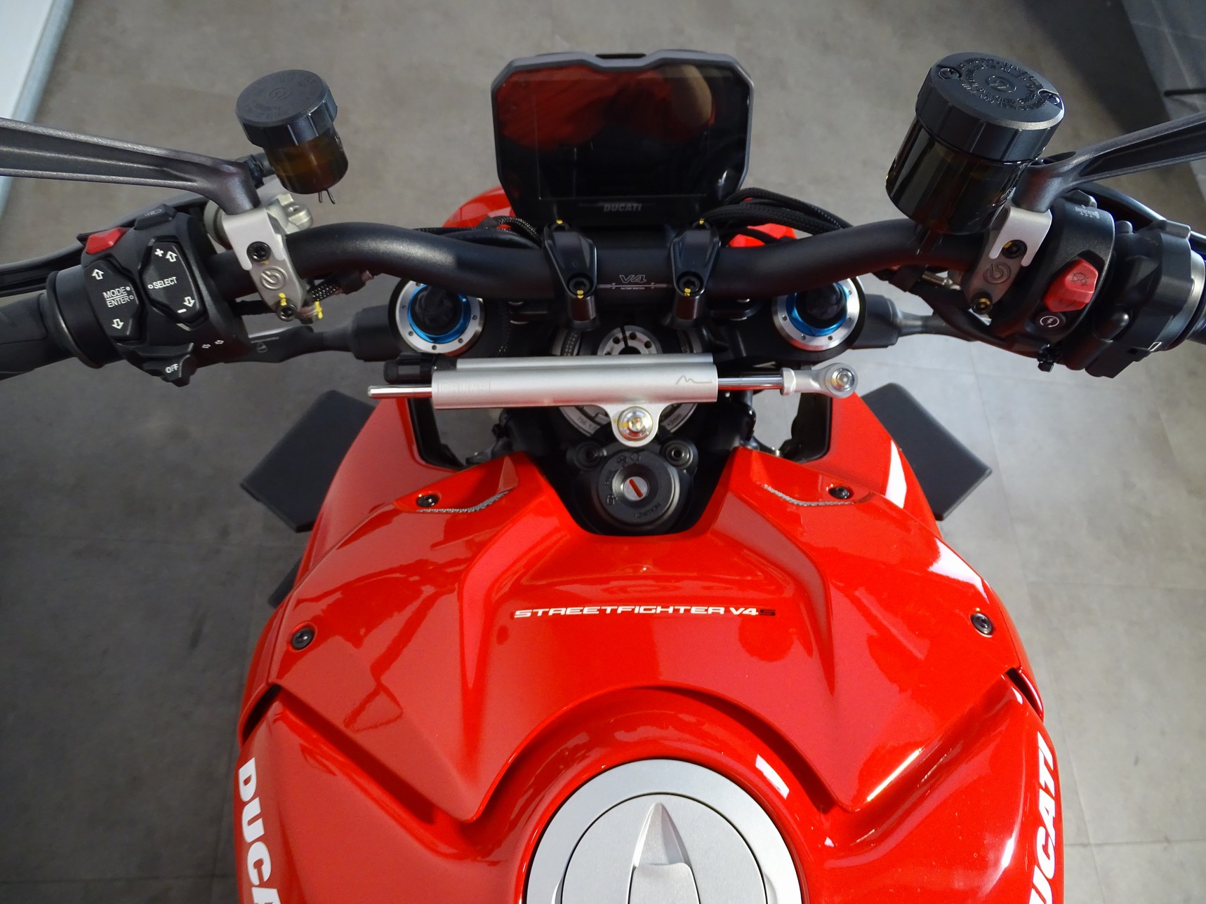 DUCATI STREETFIGHTER V4 S