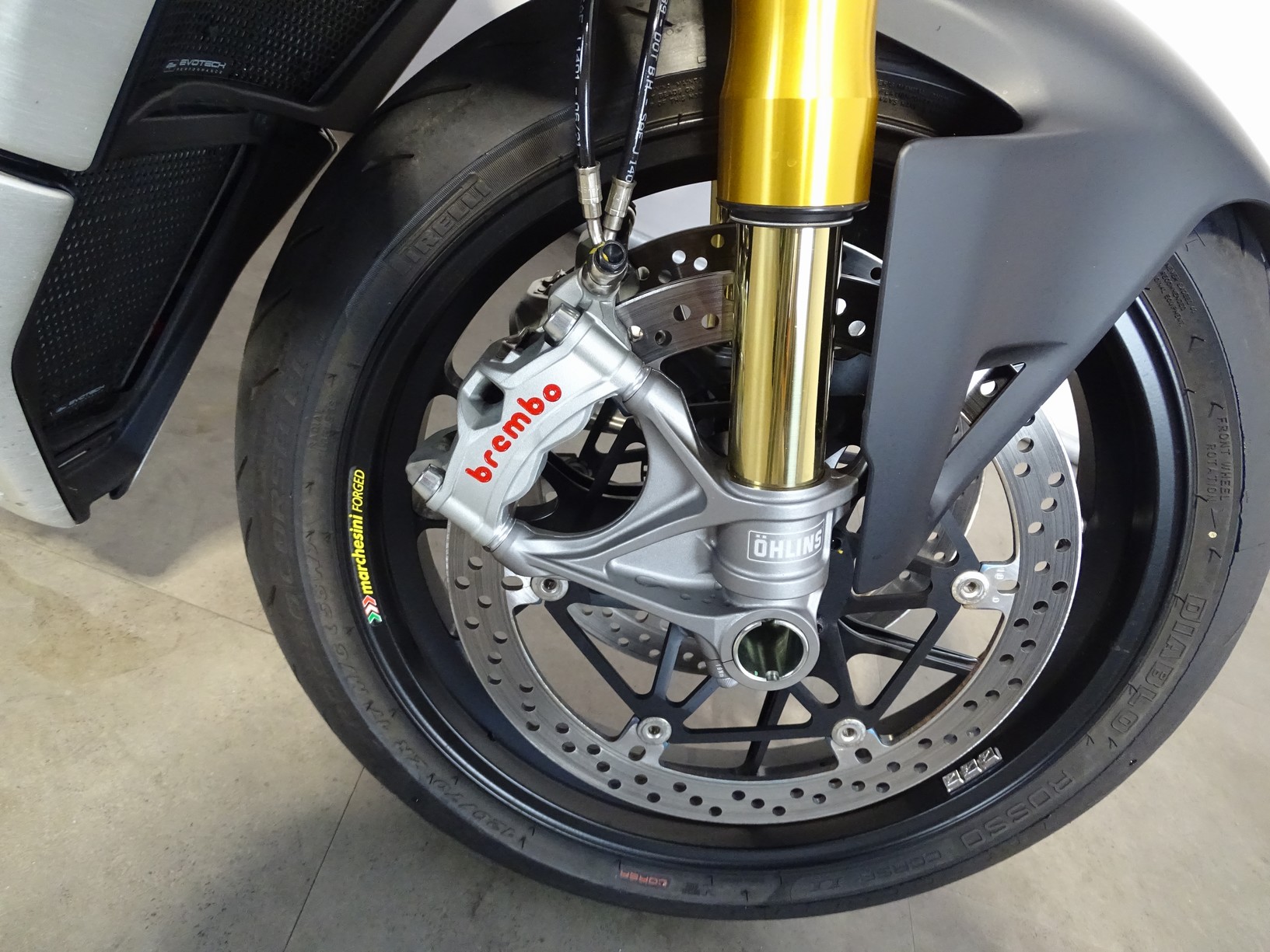 DUCATI STREETFIGHTER V4 S
