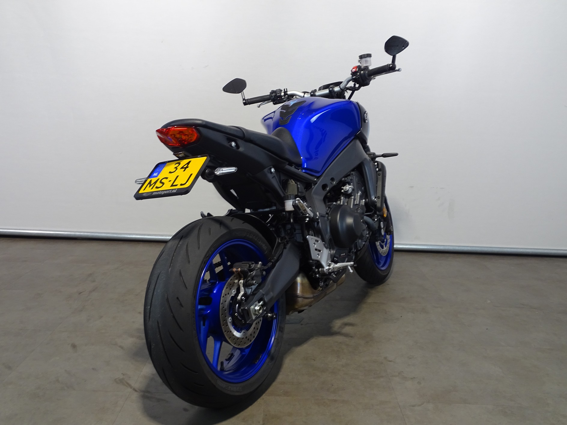 YAMAHA MT-09 70 KW