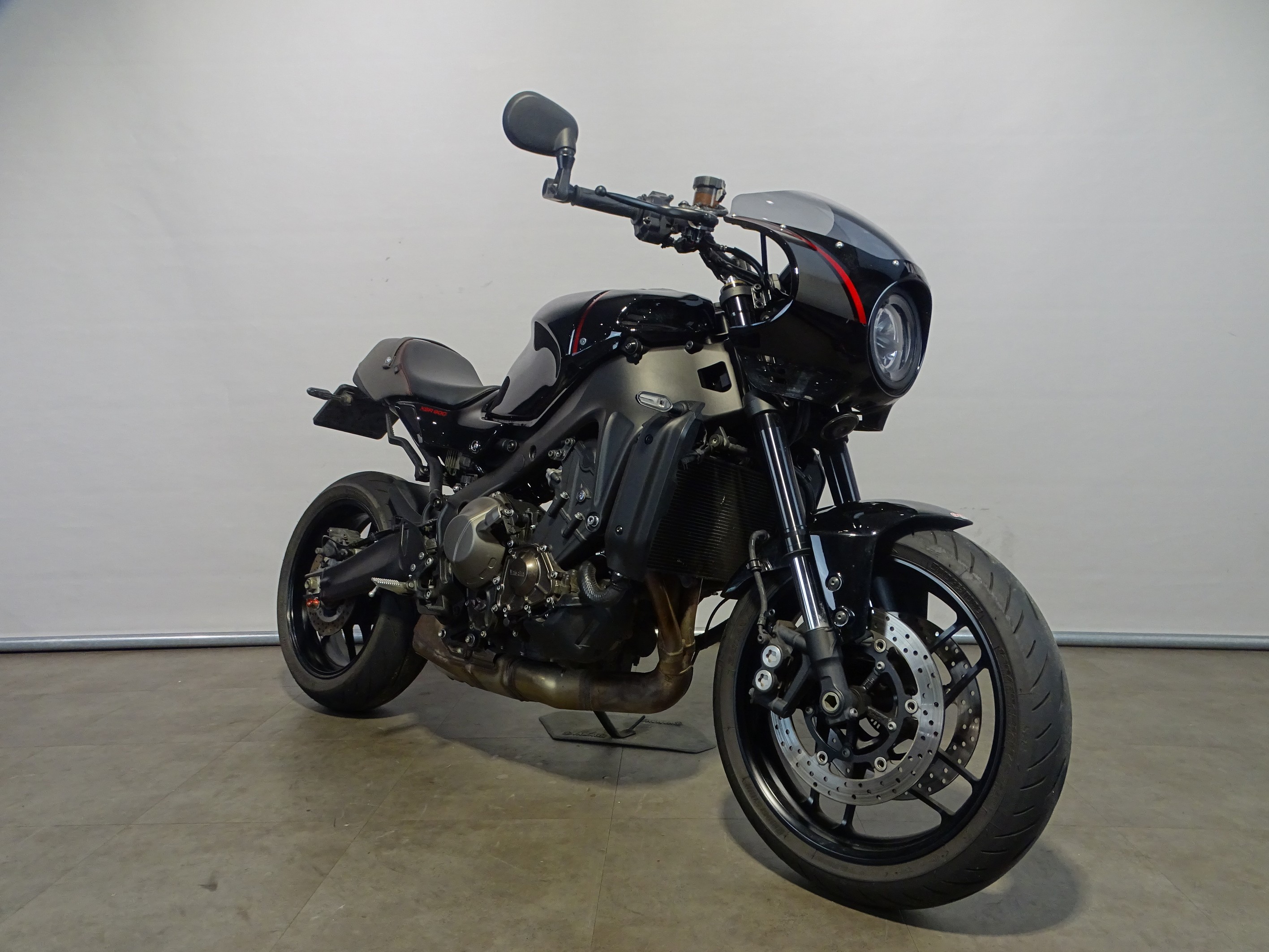 YAMAHA XSR 900