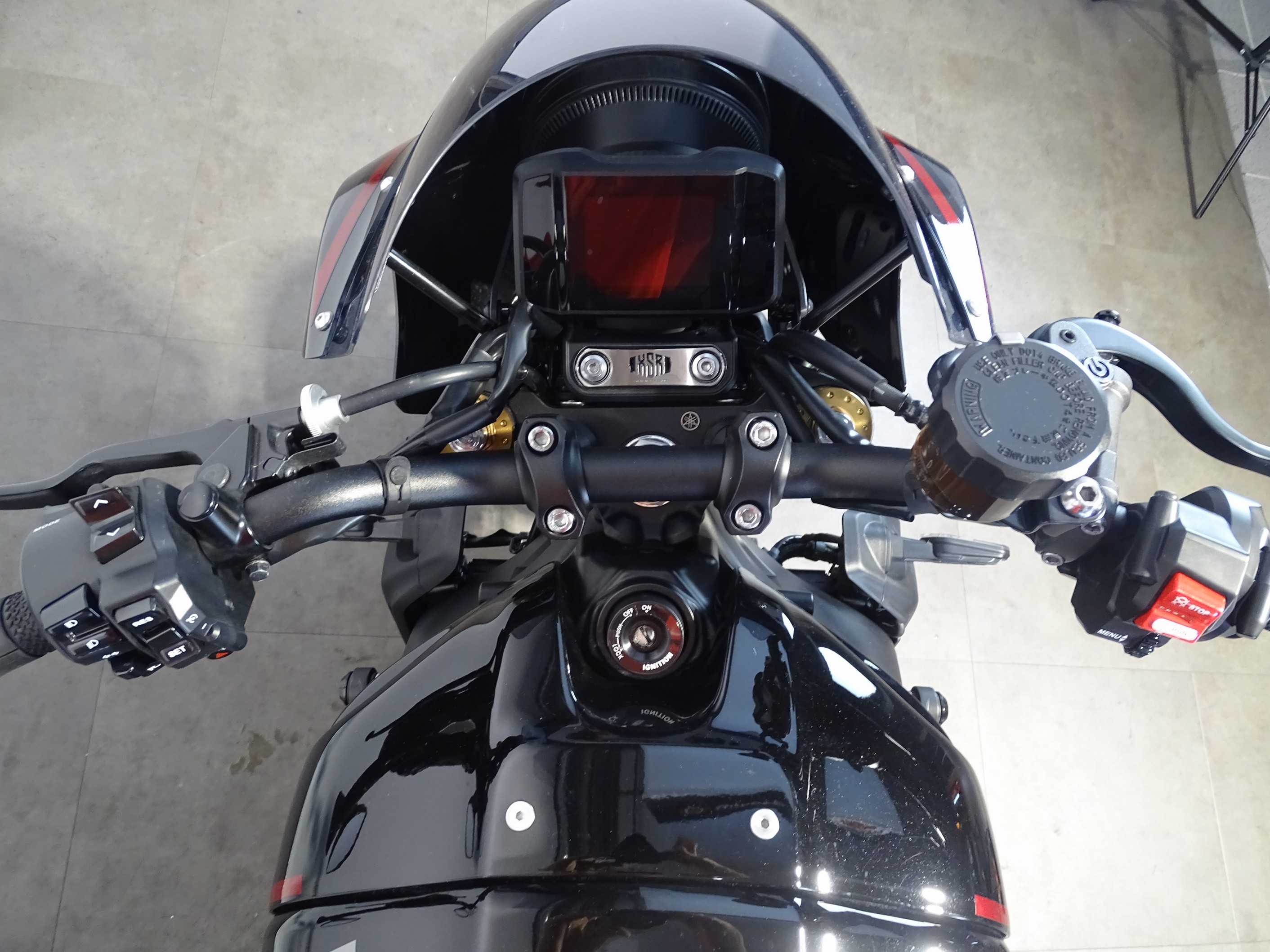 YAMAHA XSR 900