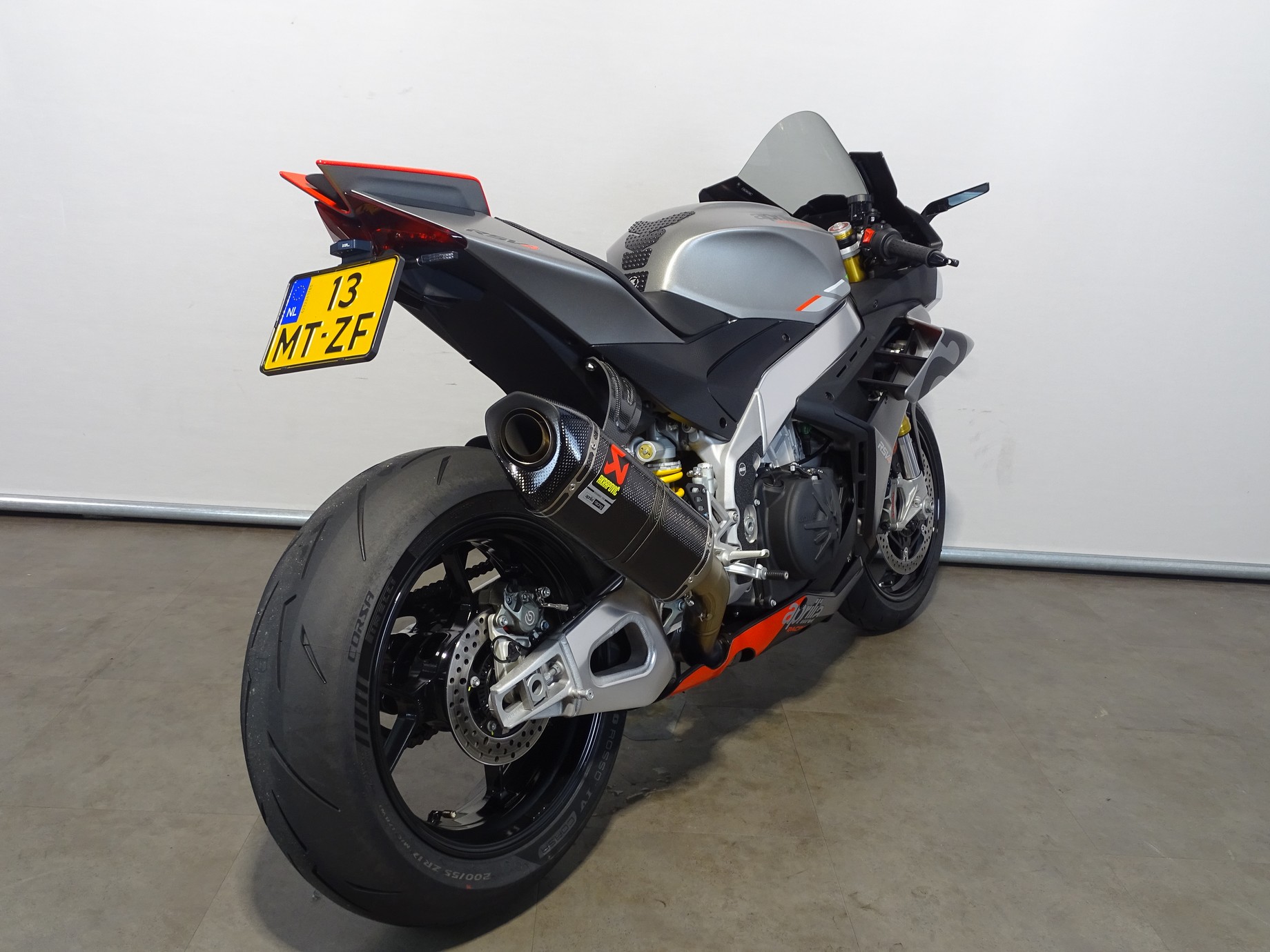 APRILIA RSV4