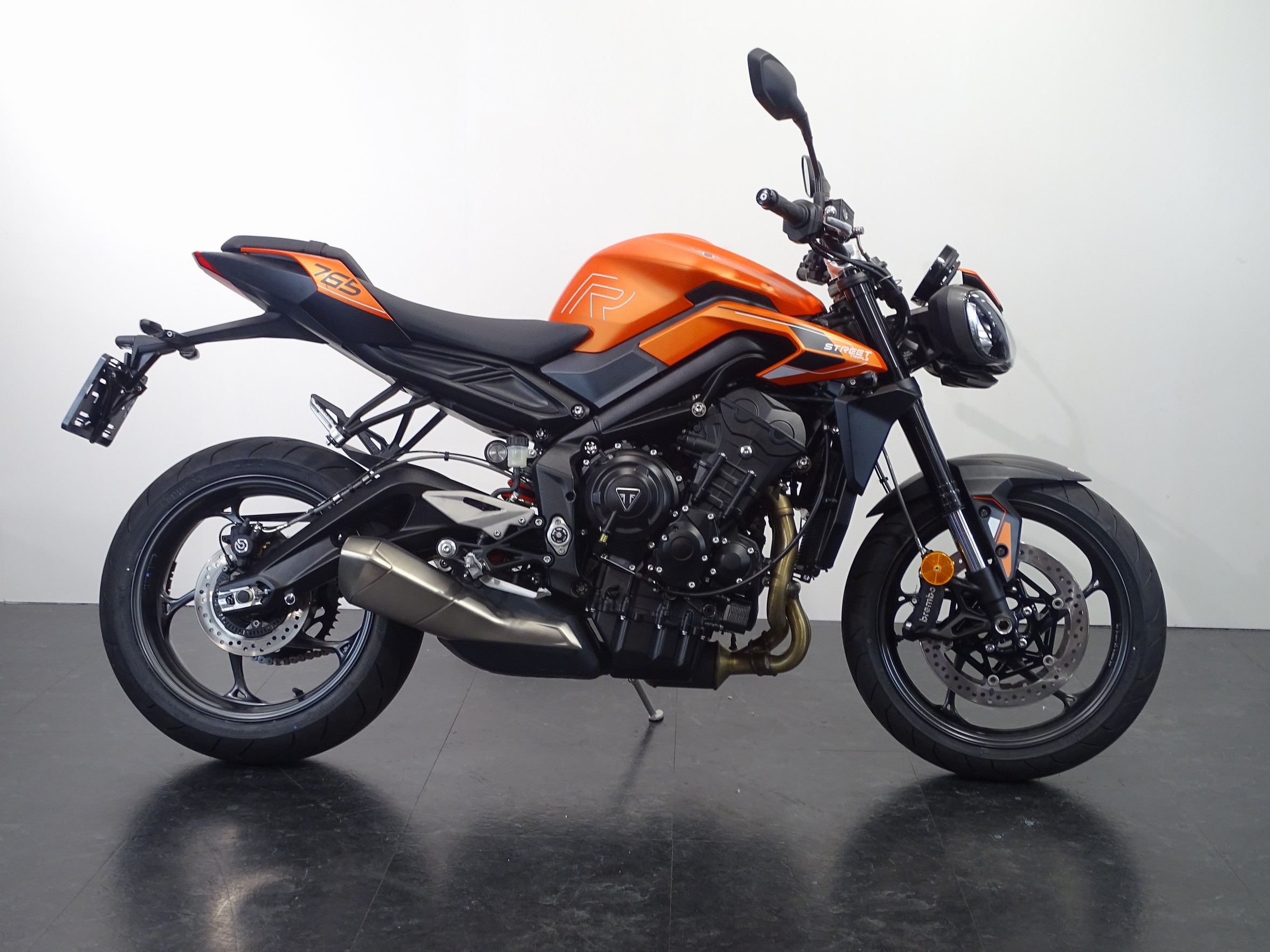 TRIUMPH STREET TRIPLE R