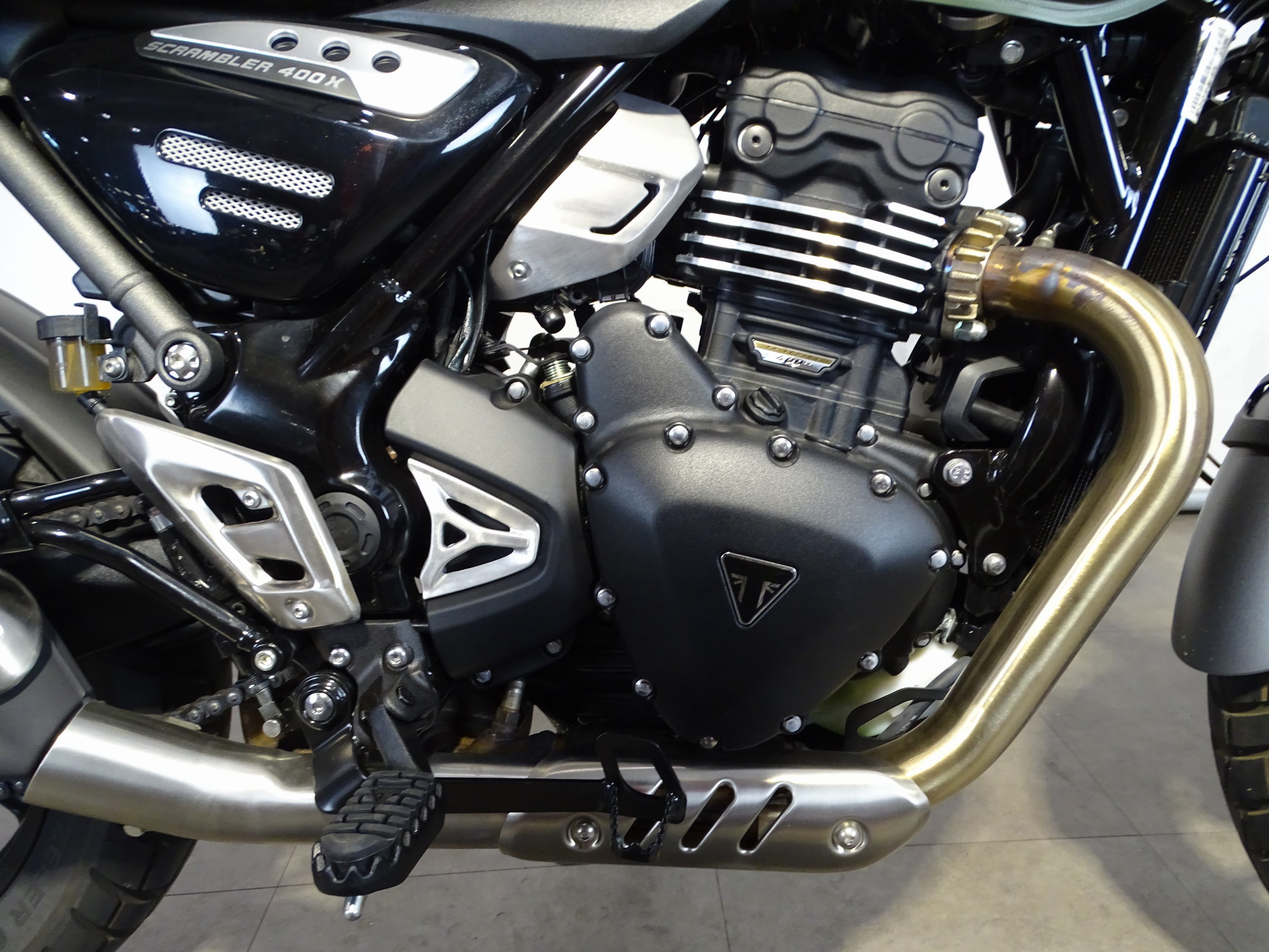 TRIUMPH SCRAMBLER 400 X