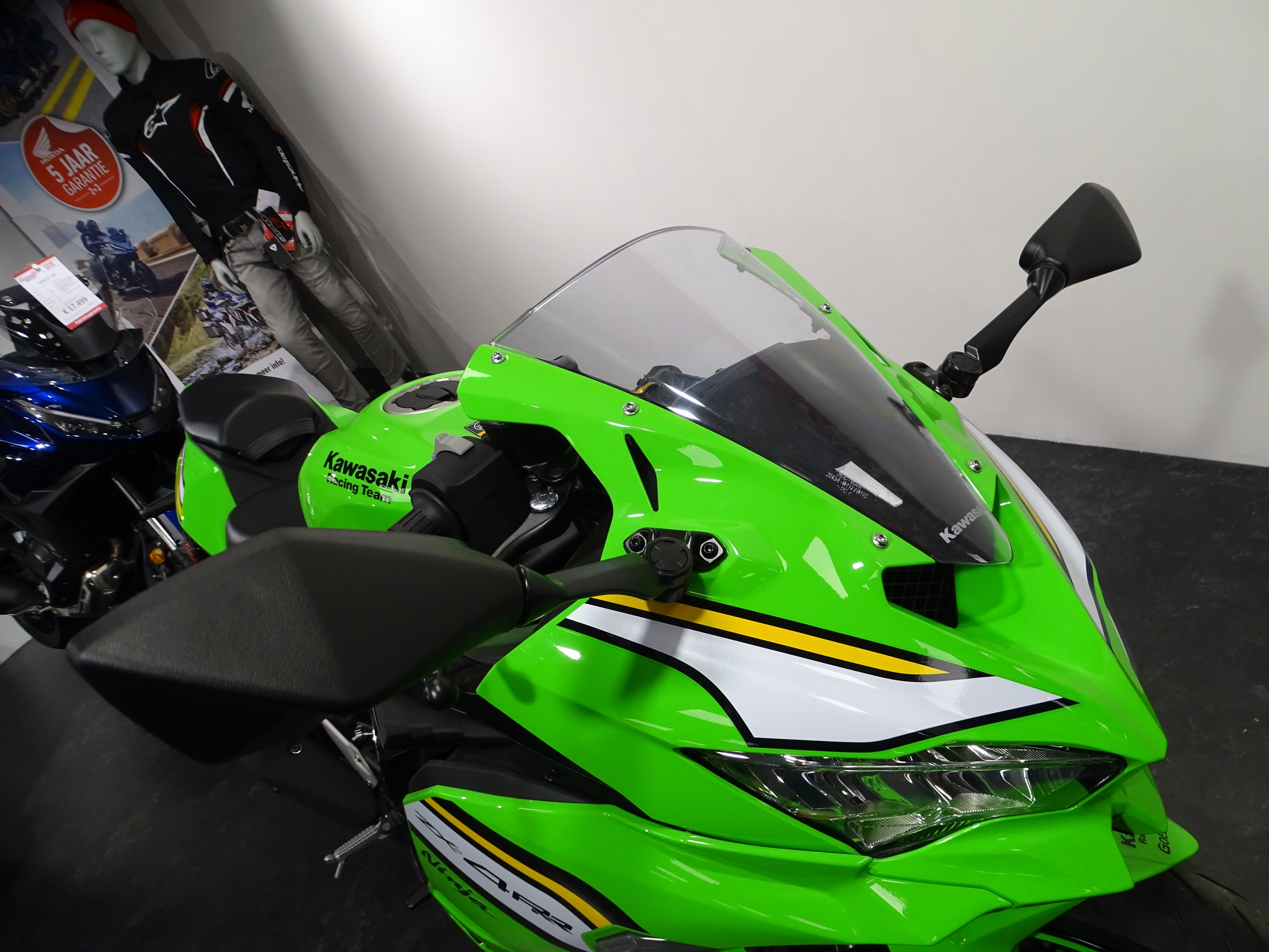 KAWASAKI ZX-4 RR