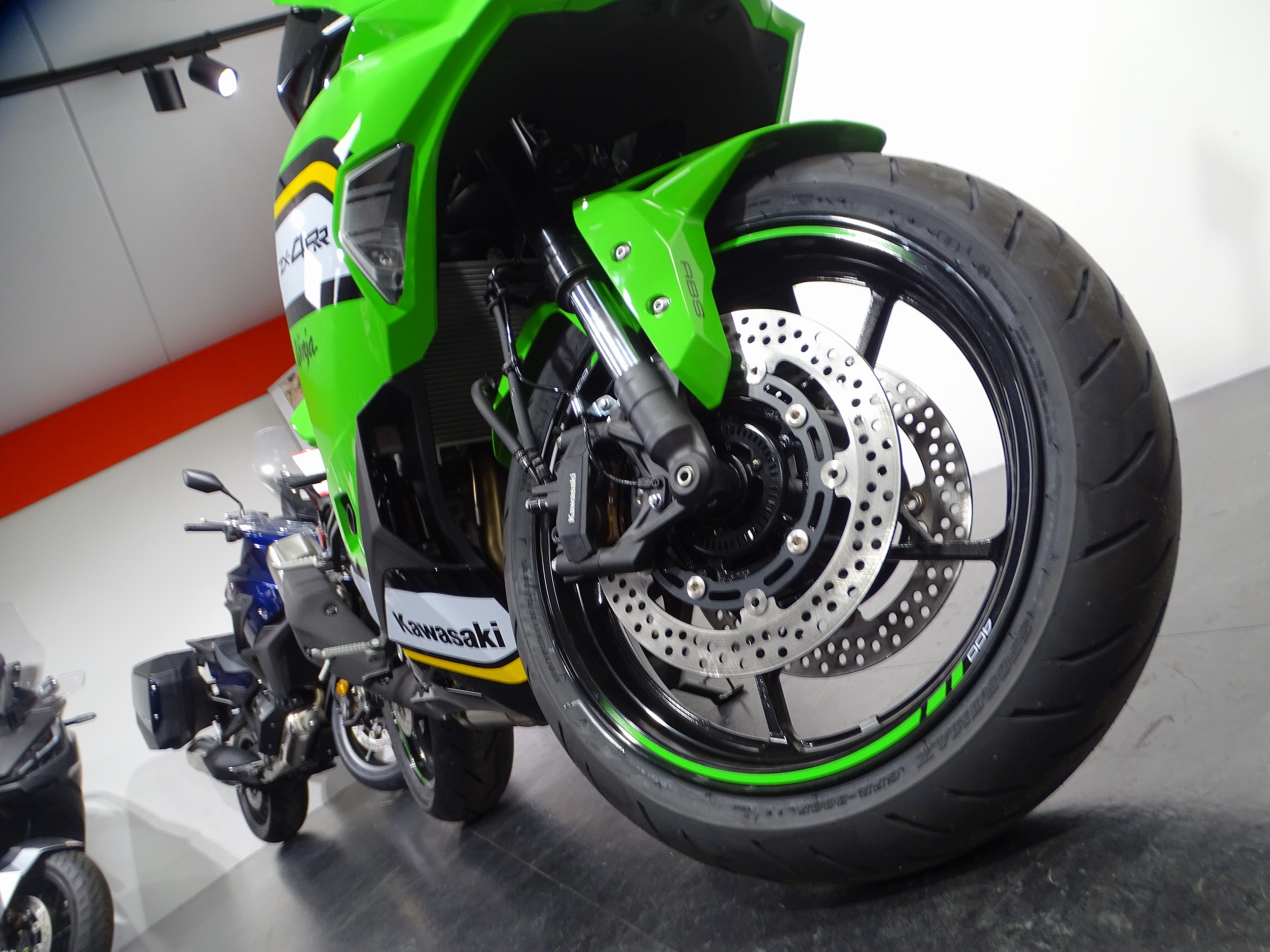 KAWASAKI ZX-4 RR