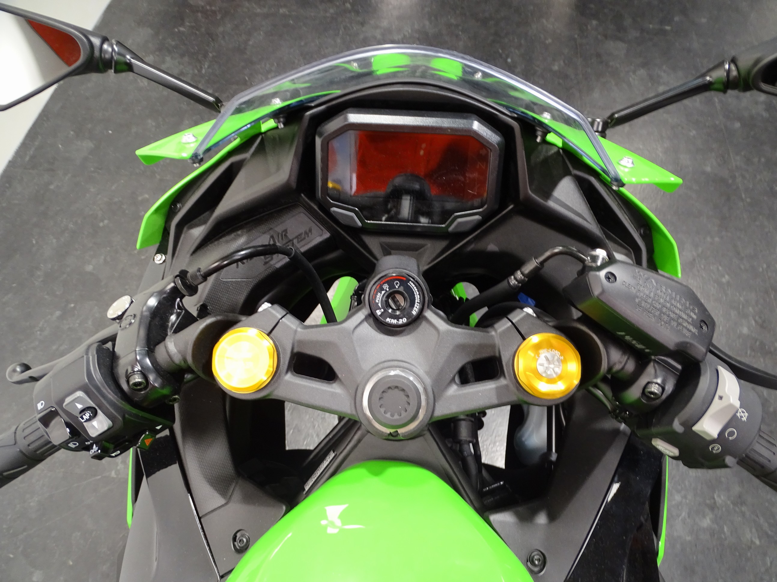 KAWASAKI ZX-4 RR
