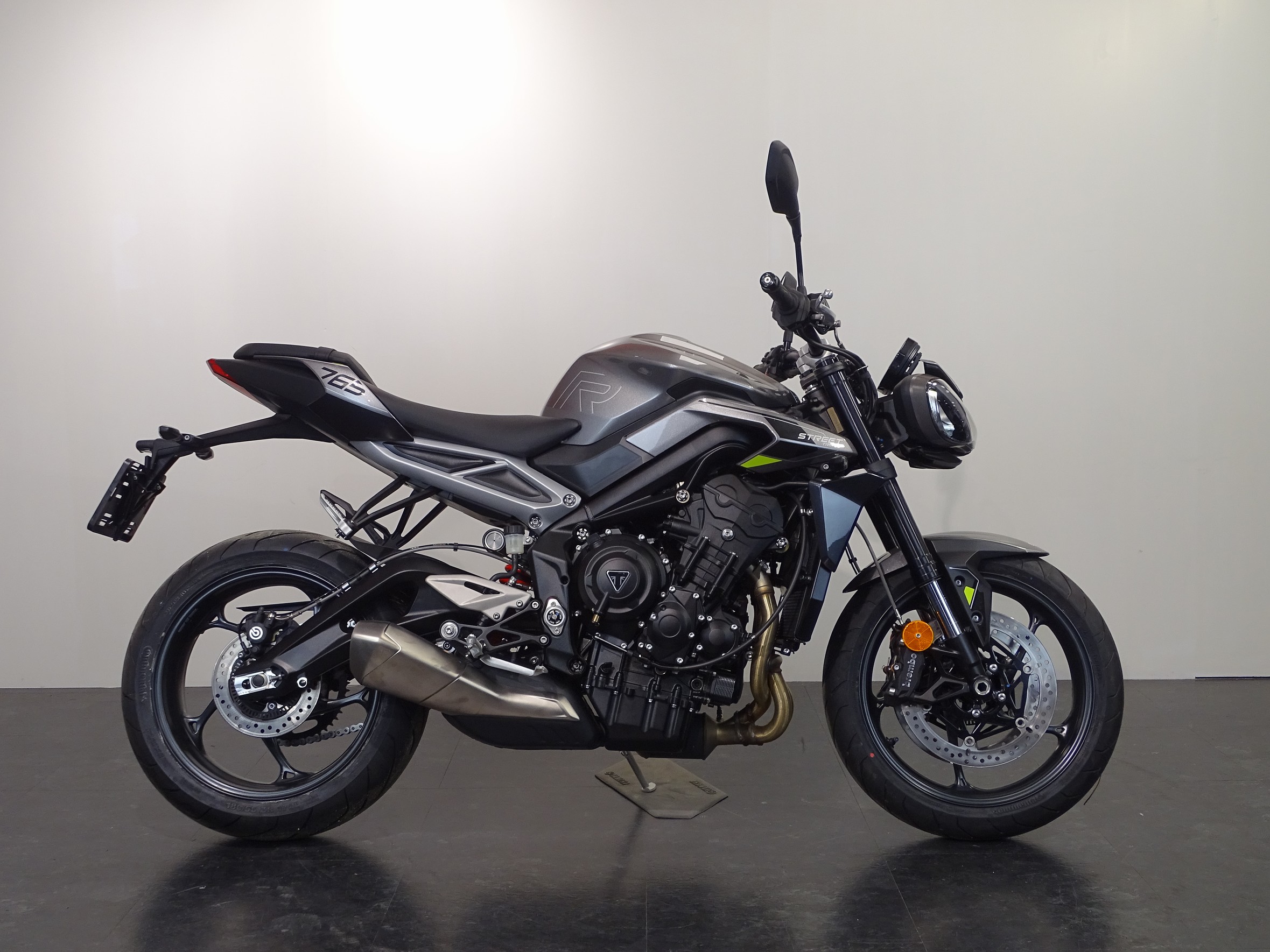 TRIUMPH STREET TRIPLE R