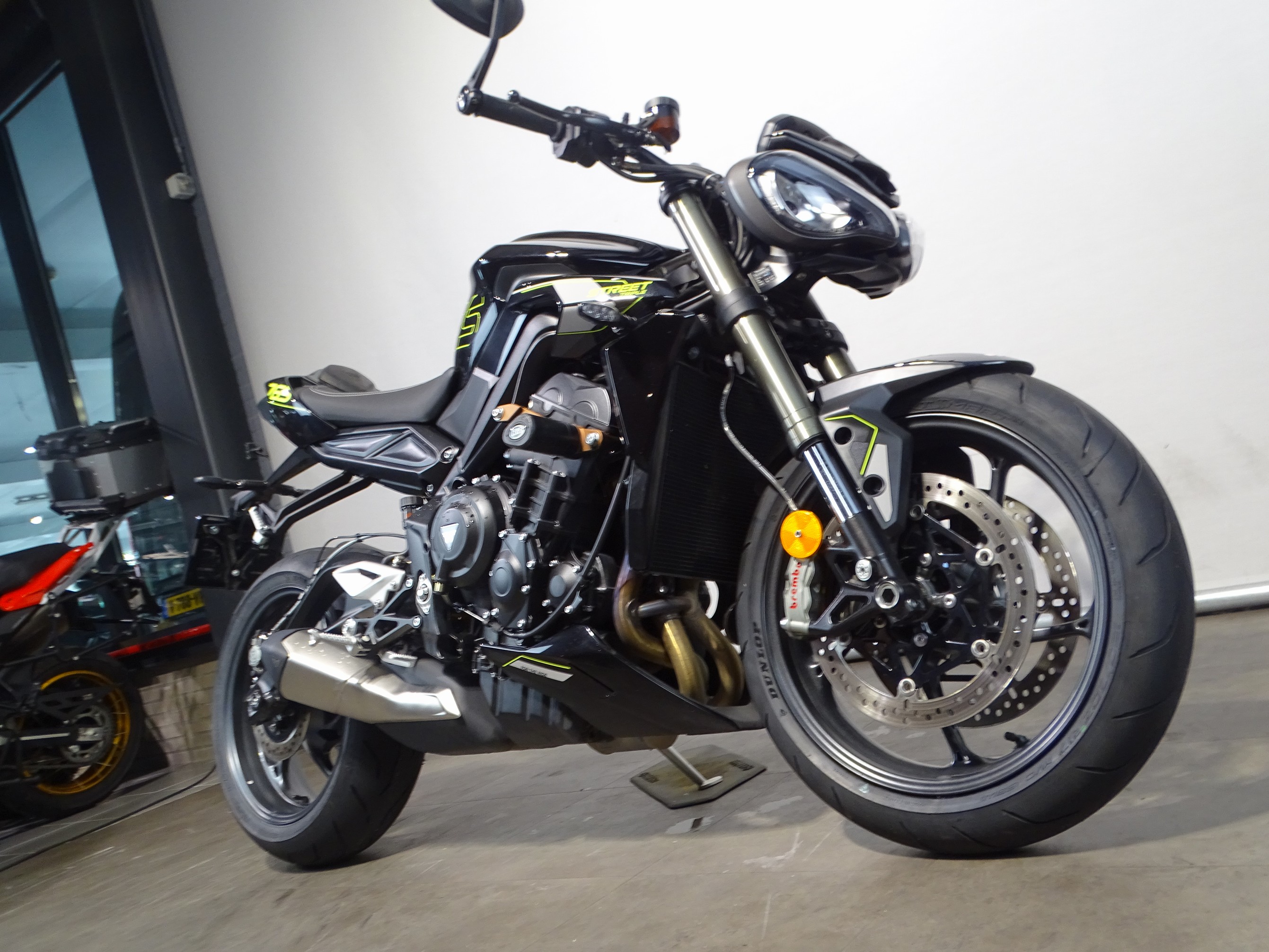 TRIUMPH STREET TRIPLE RS