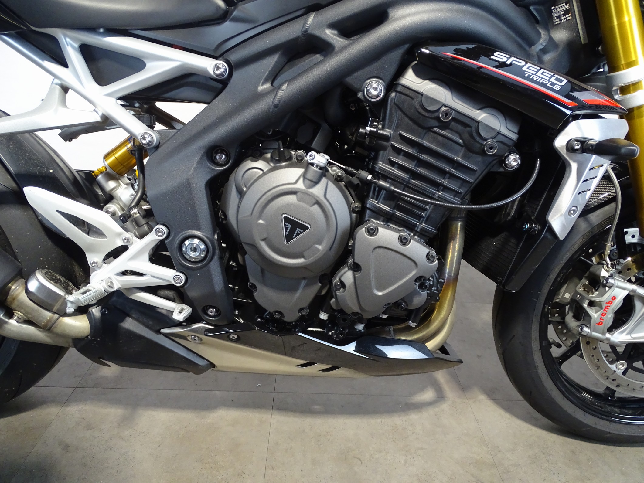 TRIUMPH SPEED TRIPLE 1200 RS