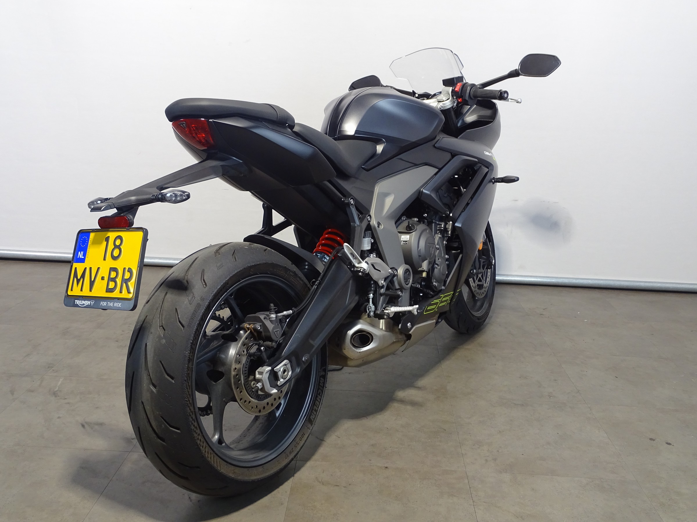 TRIUMPH DAYTONA 660