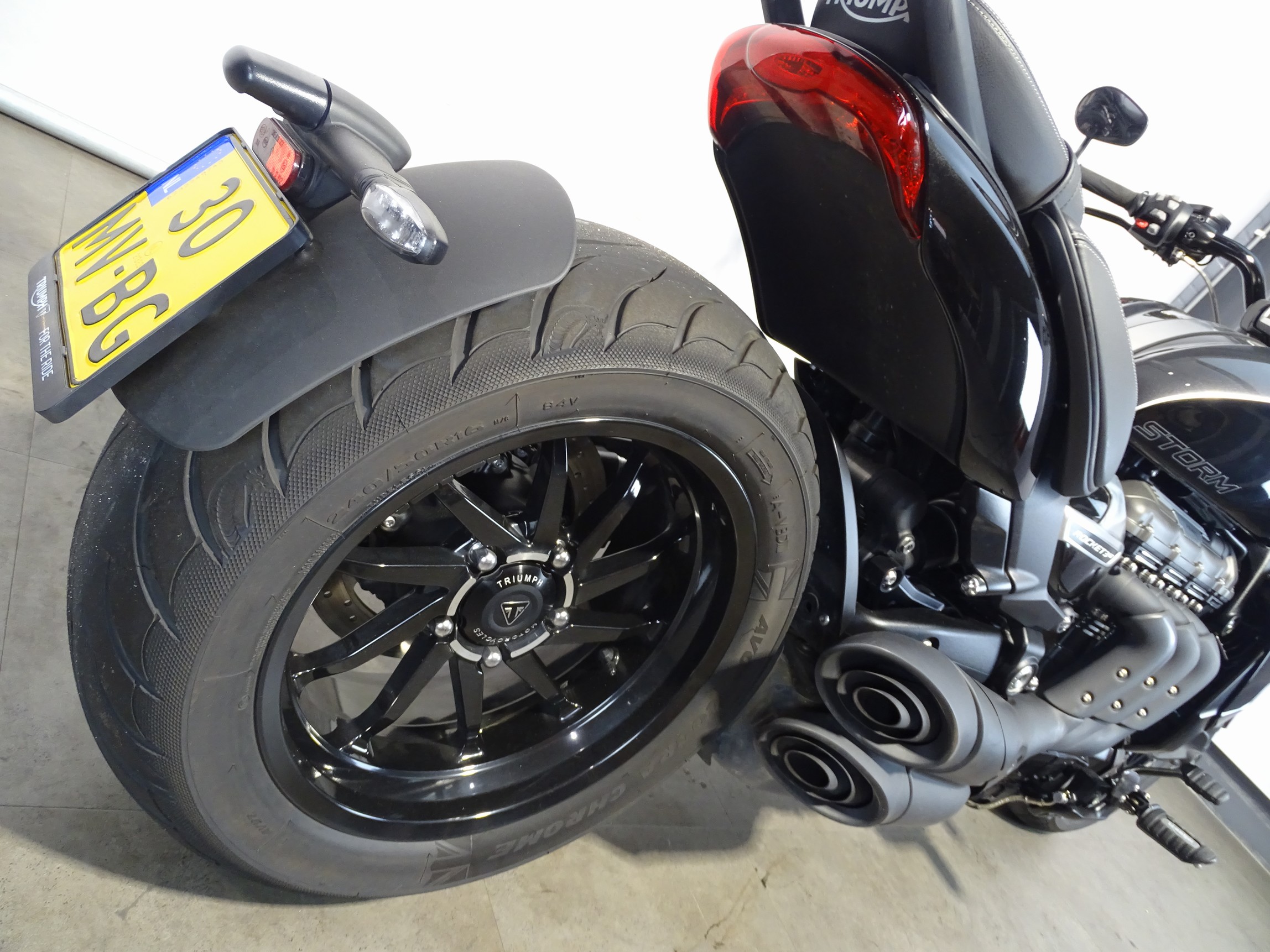 TRIUMPH ROCKET III STORM GT