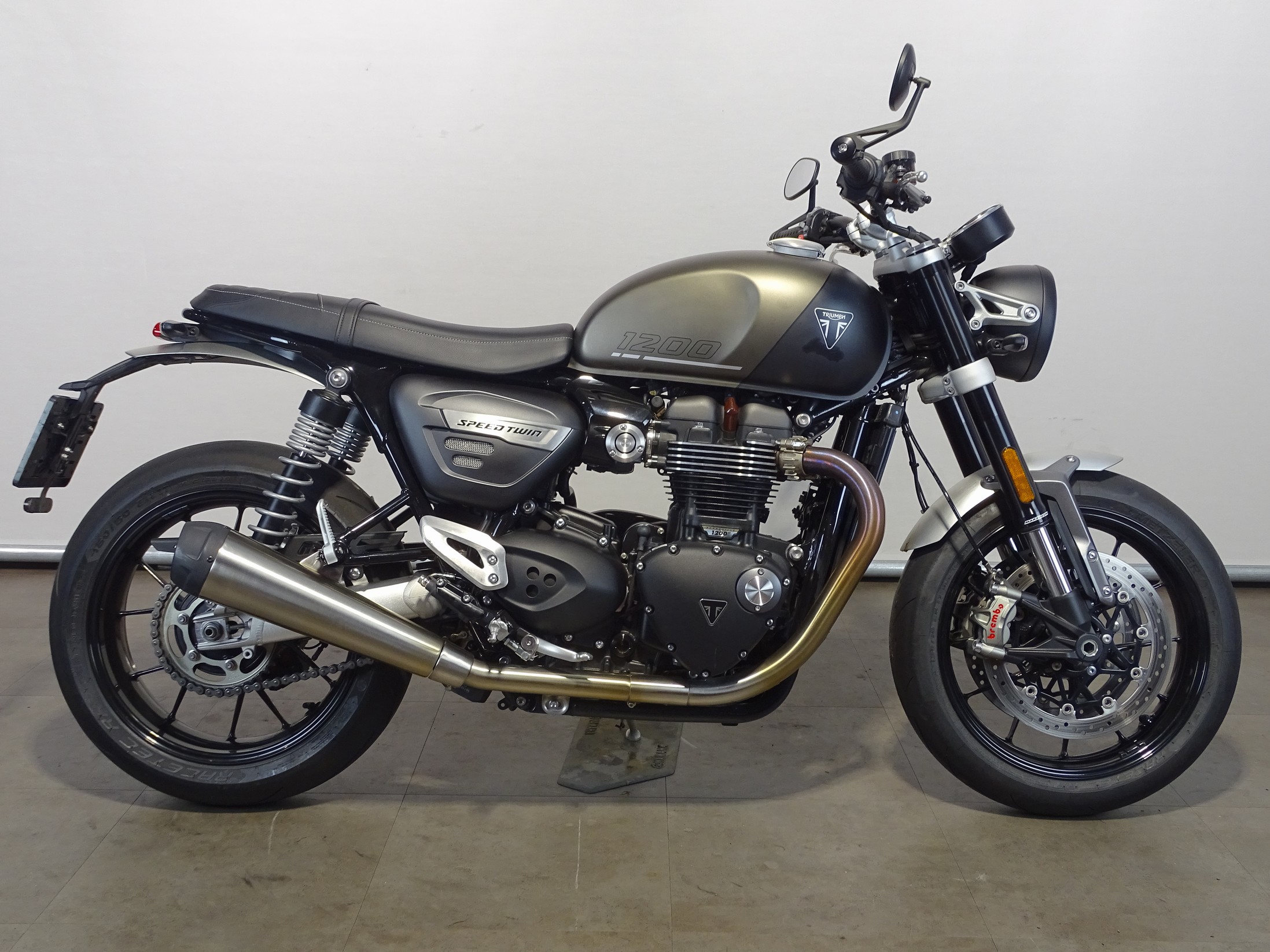 TRIUMPH SPEED TWIN 1200