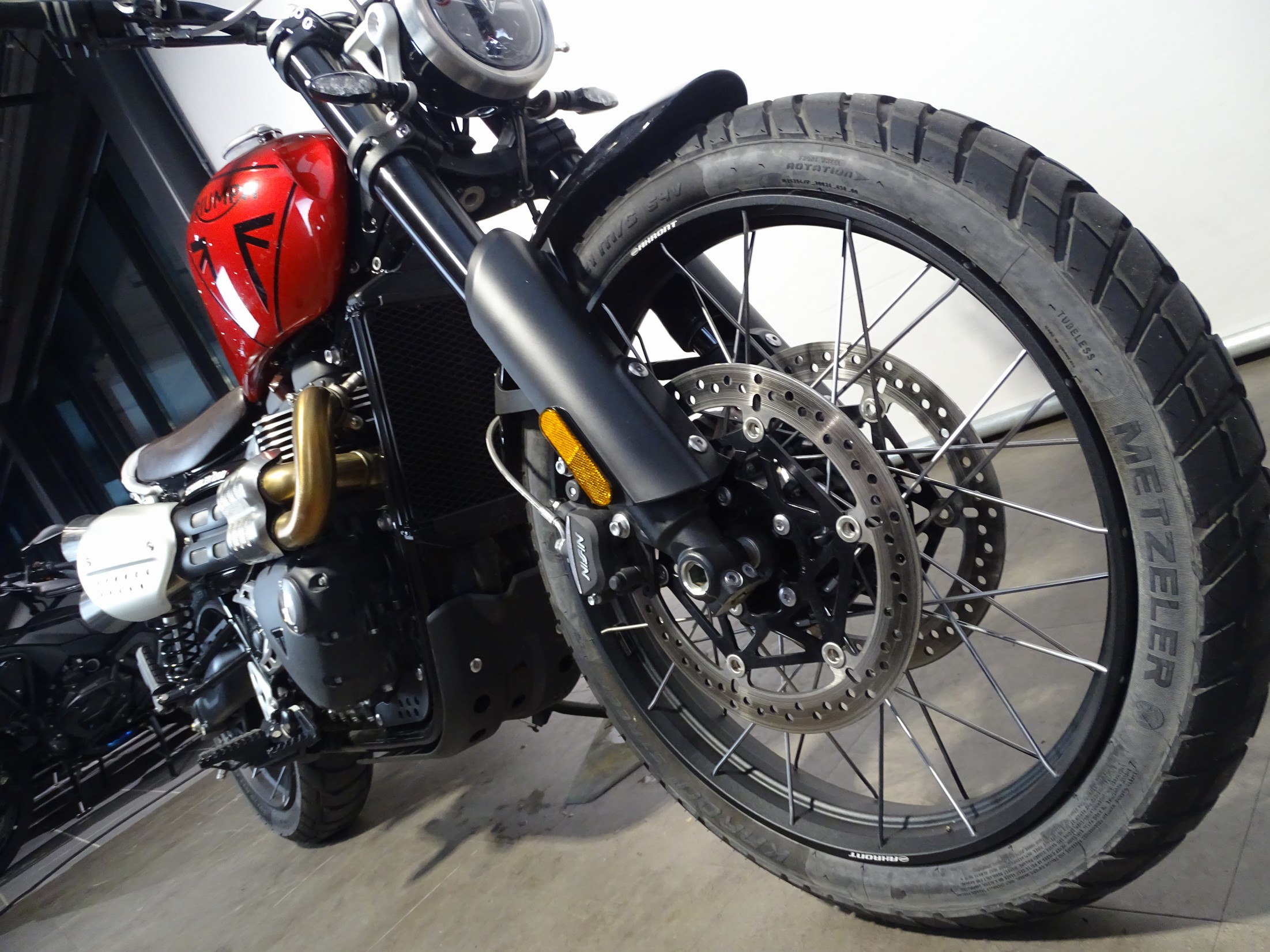 TRIUMPH SCRAMBLER 1200 X