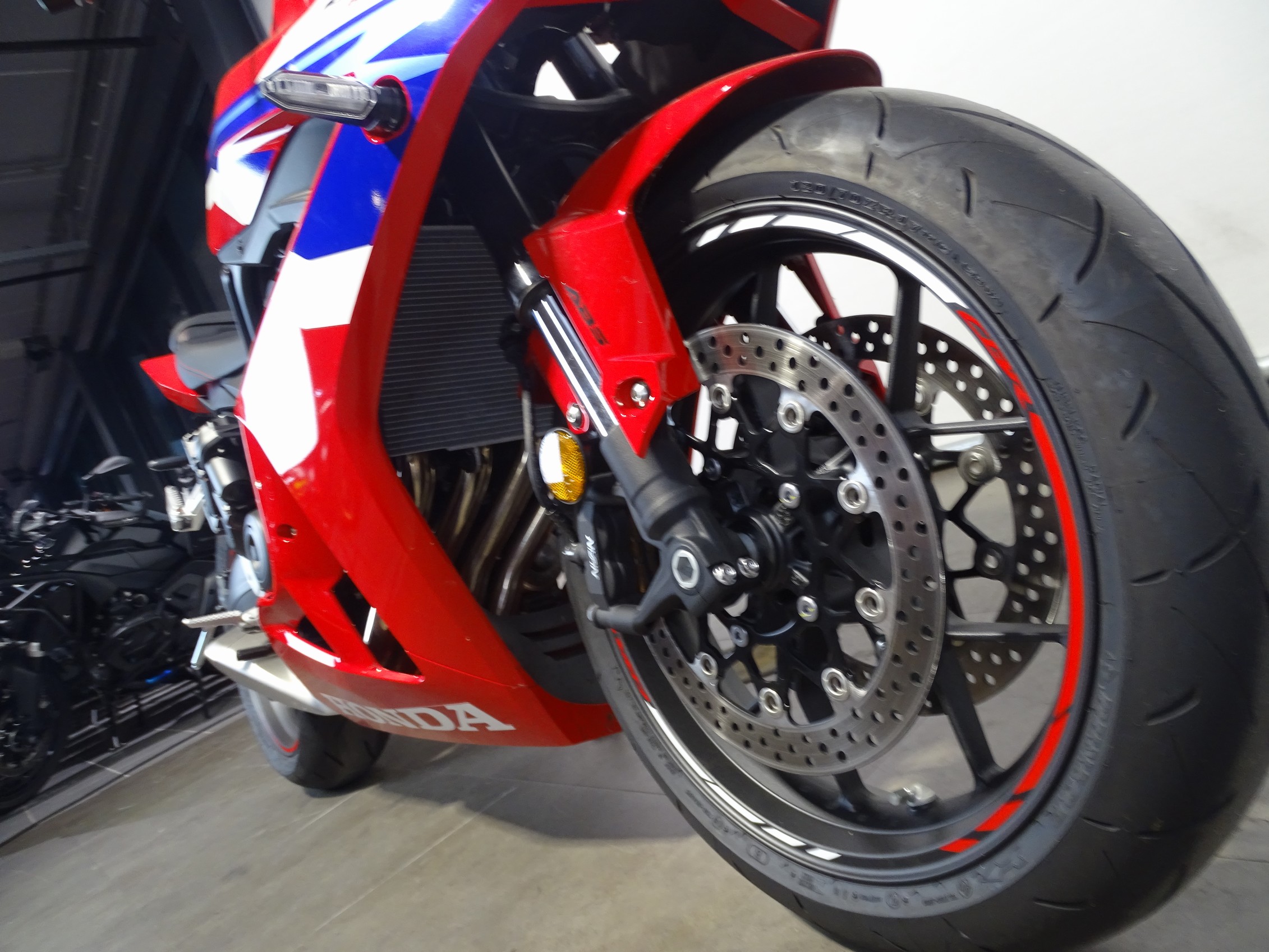 HONDA CBR 650 R E-CLUTCH