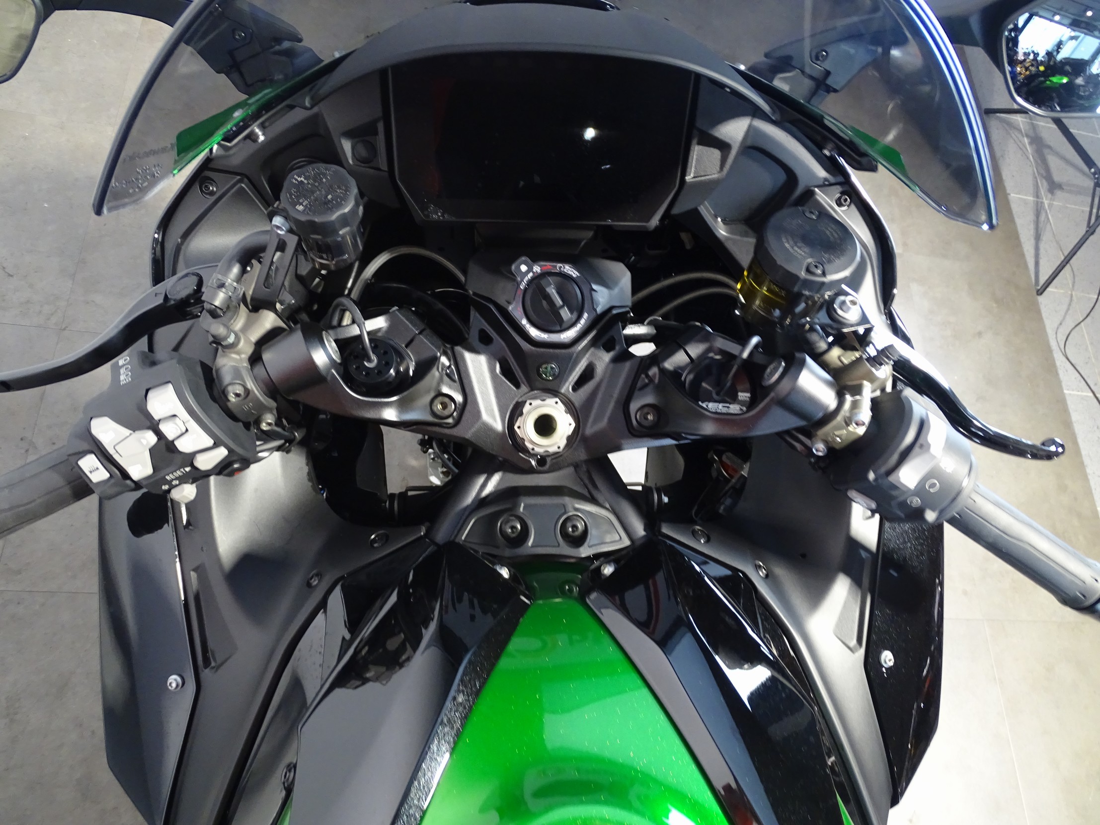 KAWASAKI NINJA H2 SX SE TOURER PERFORMA