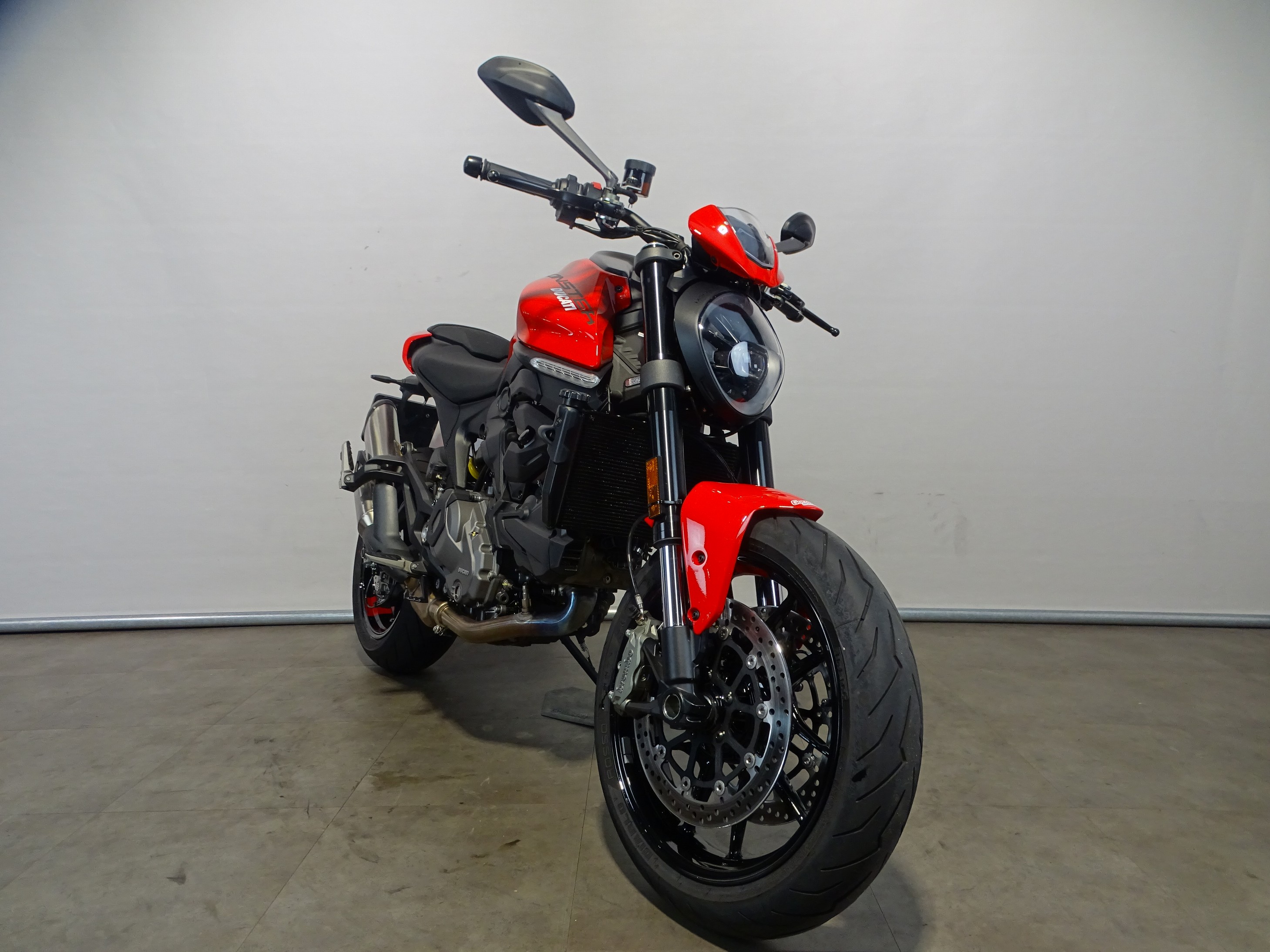 DUCATI MONSTER +