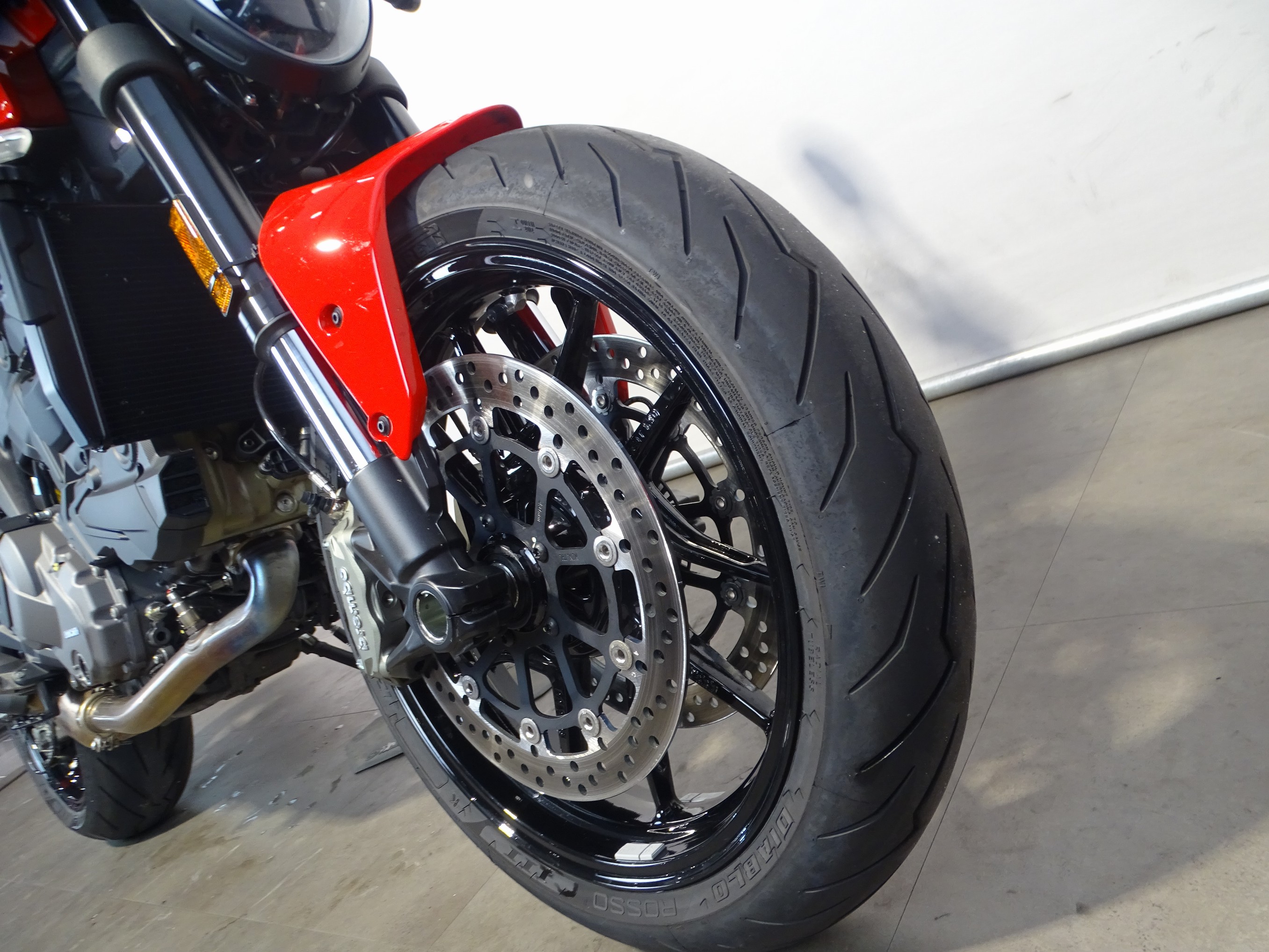 DUCATI MONSTER +