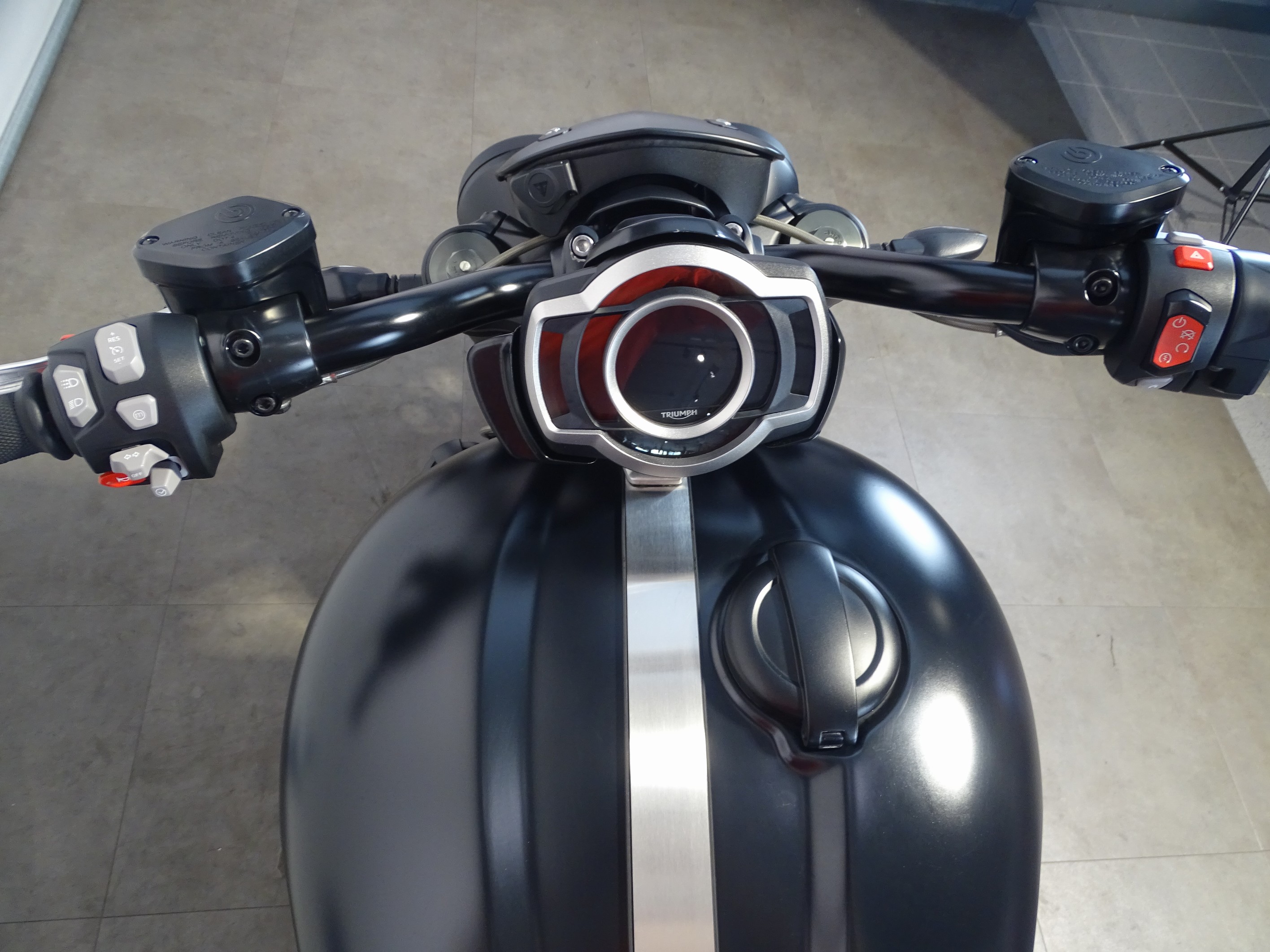 TRIUMPH - ROCKET III R