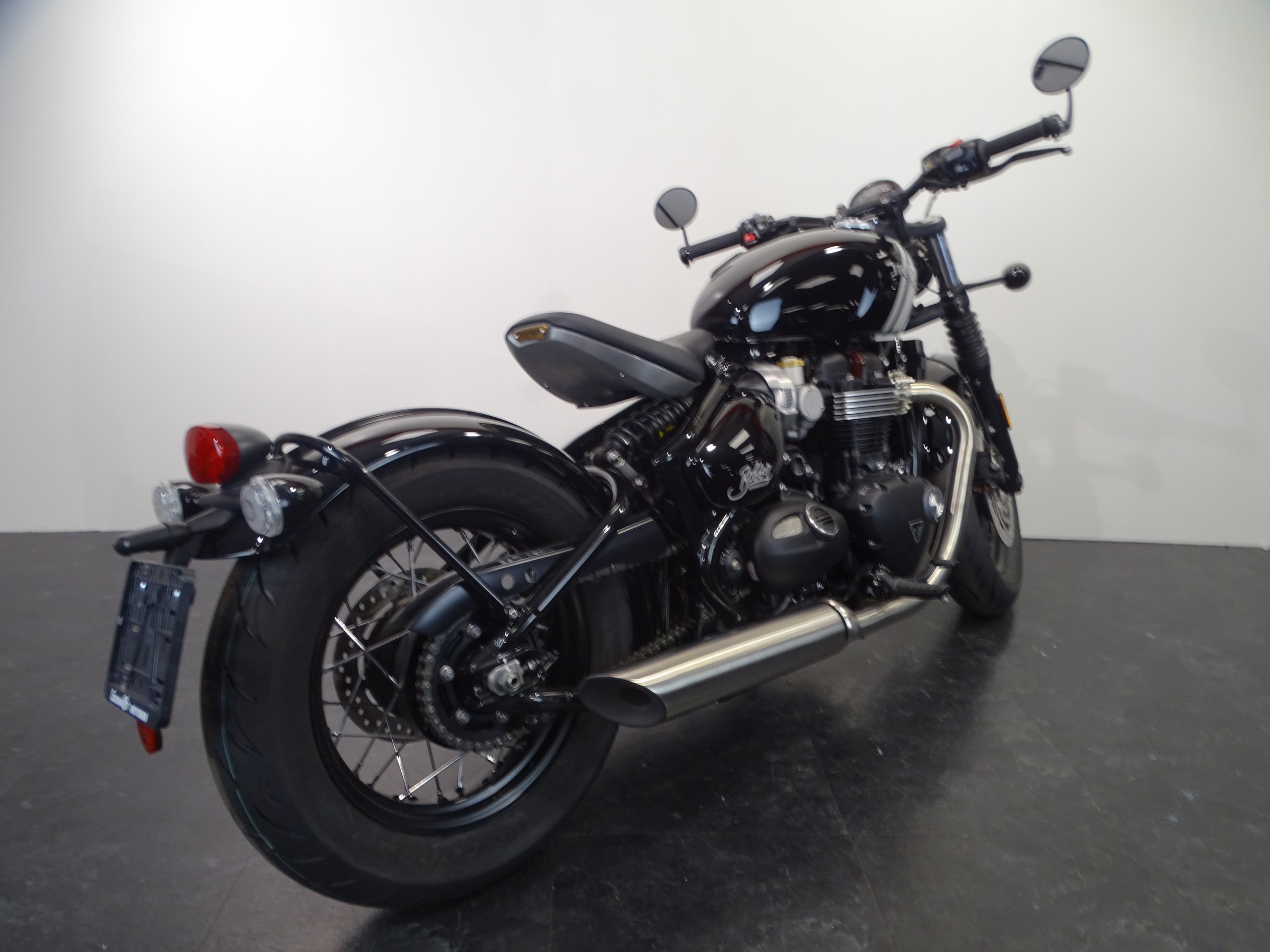 TRIUMPH BONNEVILLE BOBBER