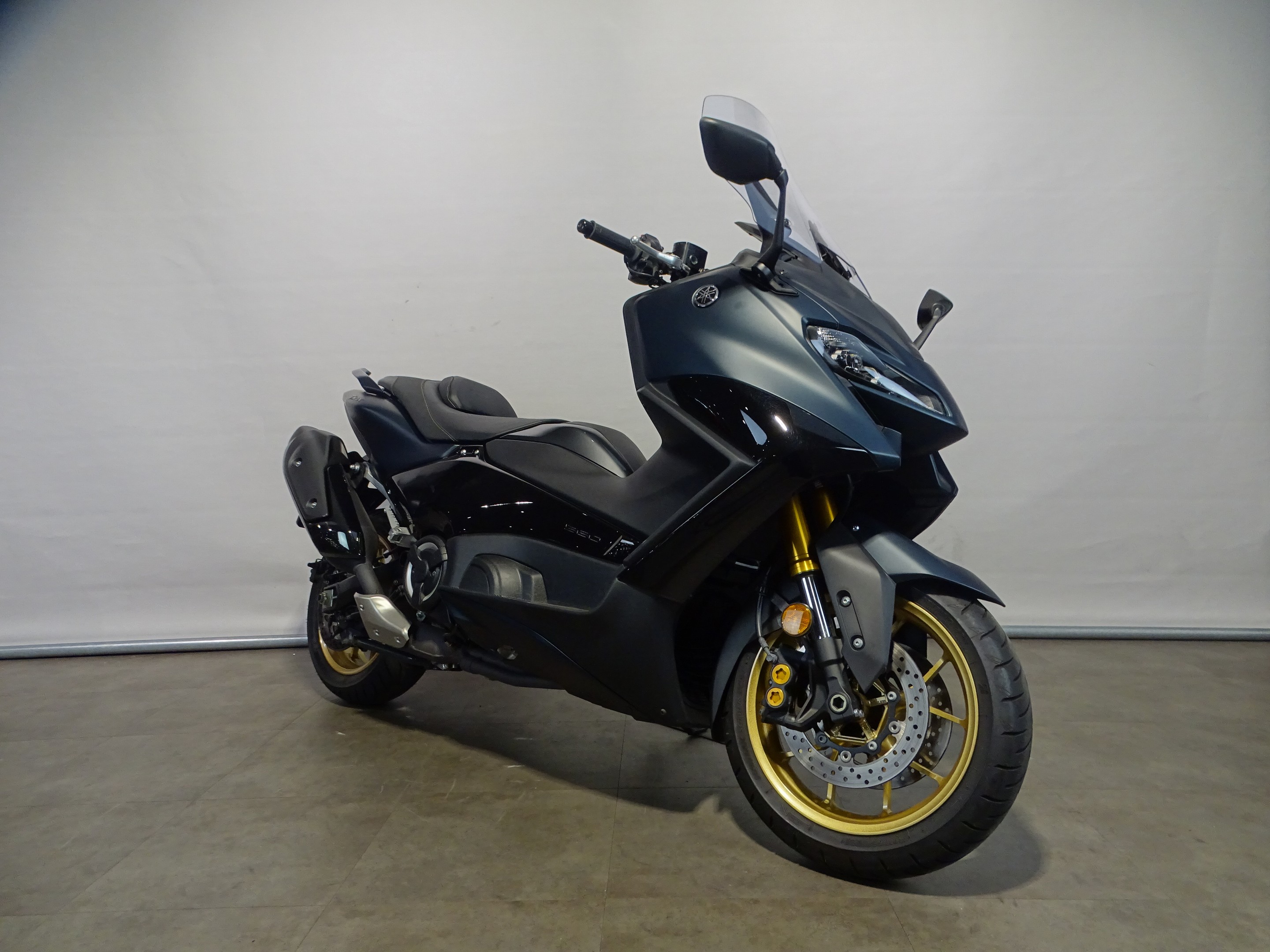 YAMAHA T-MAX TECH MAX