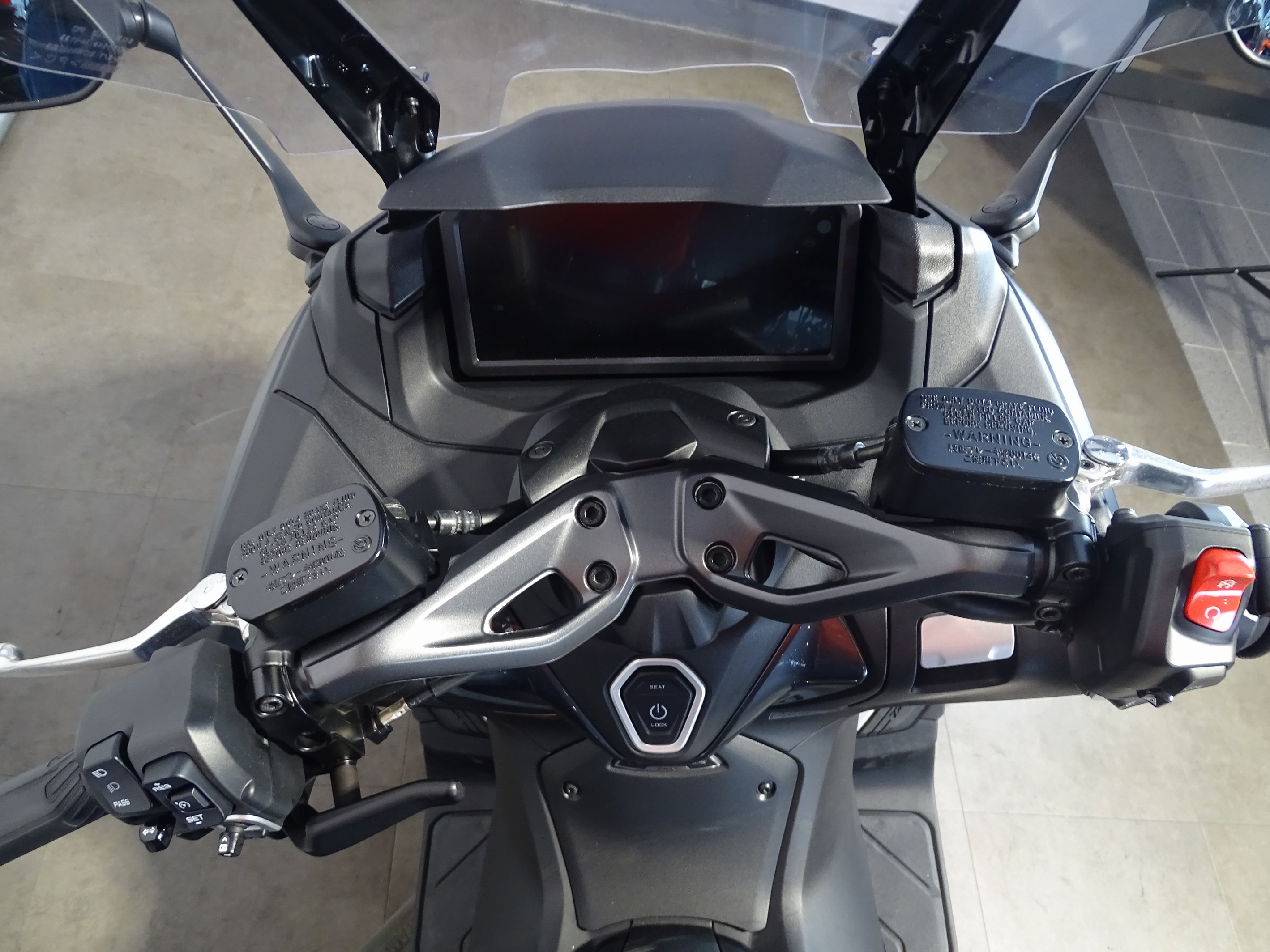 YAMAHA T-MAX TECH MAX