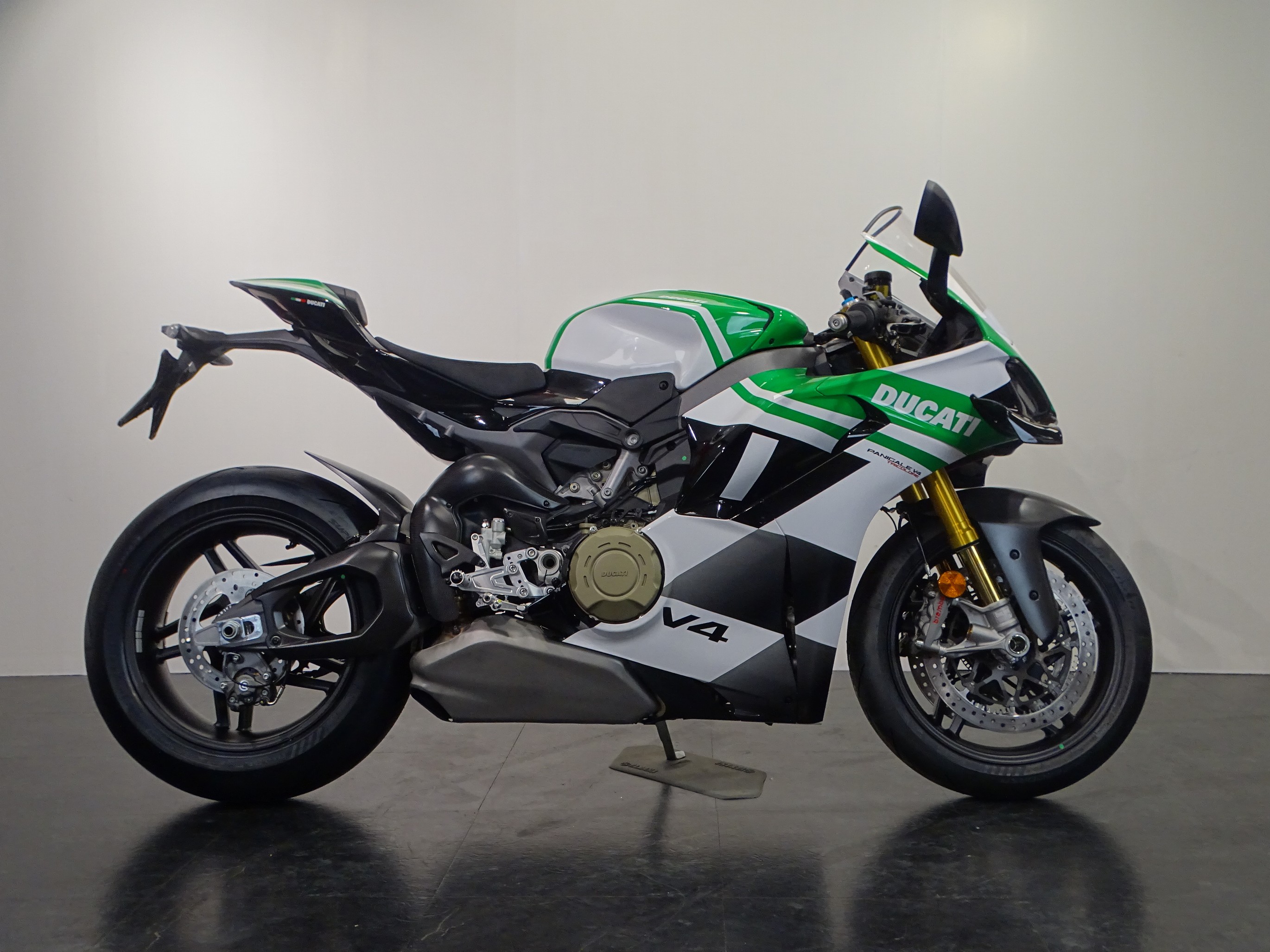 DUCATI PANIGALE V4 TRICOLORE