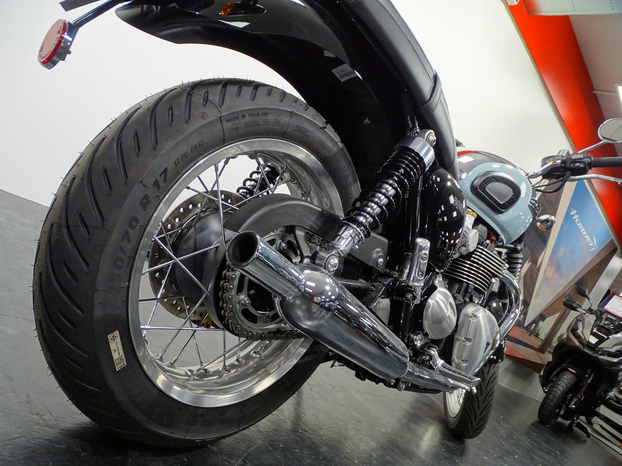 TRIUMPH BONNEVILLE T 120 CHROME EDITIO