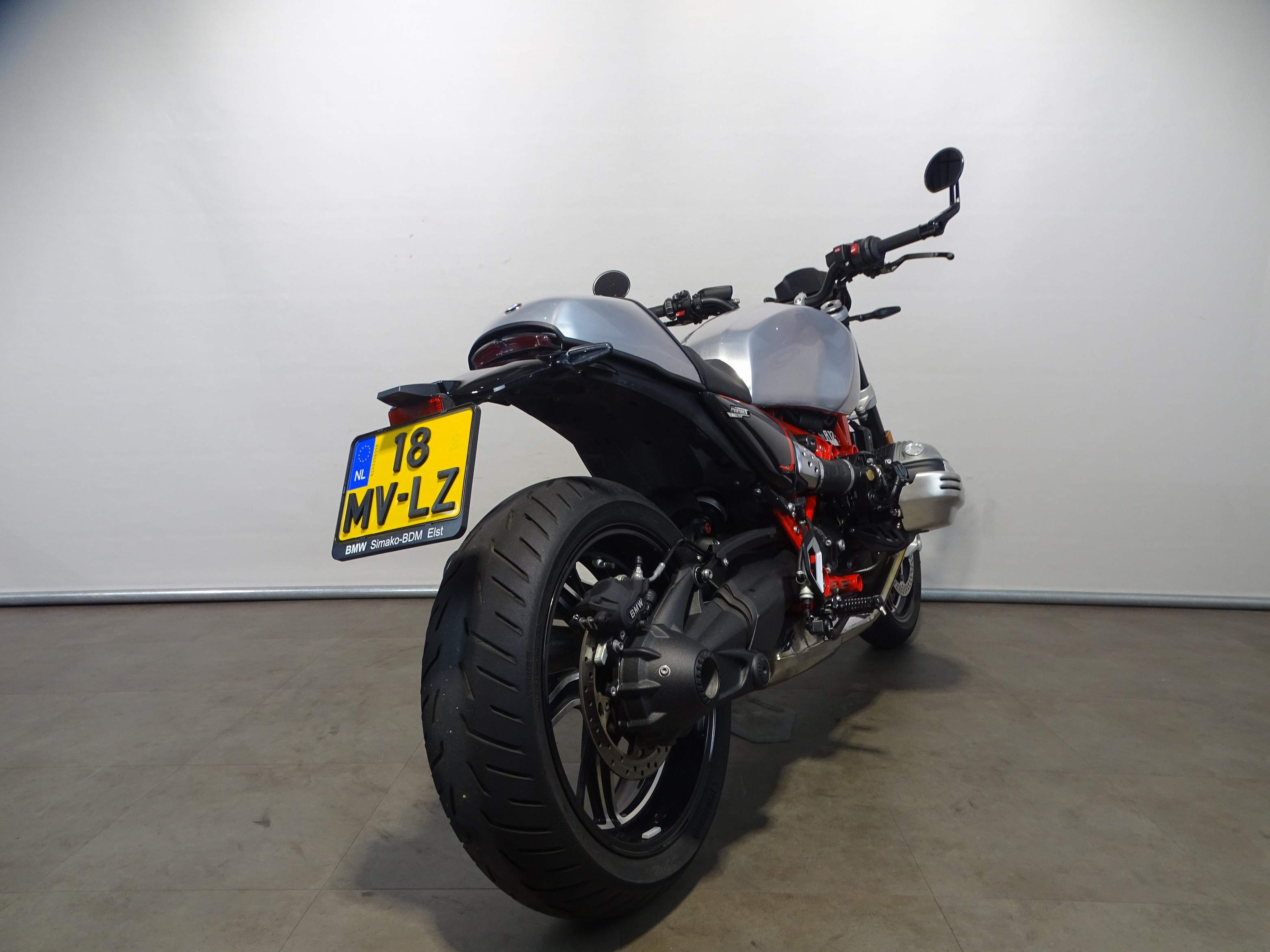 BMW R 12 NINE-T