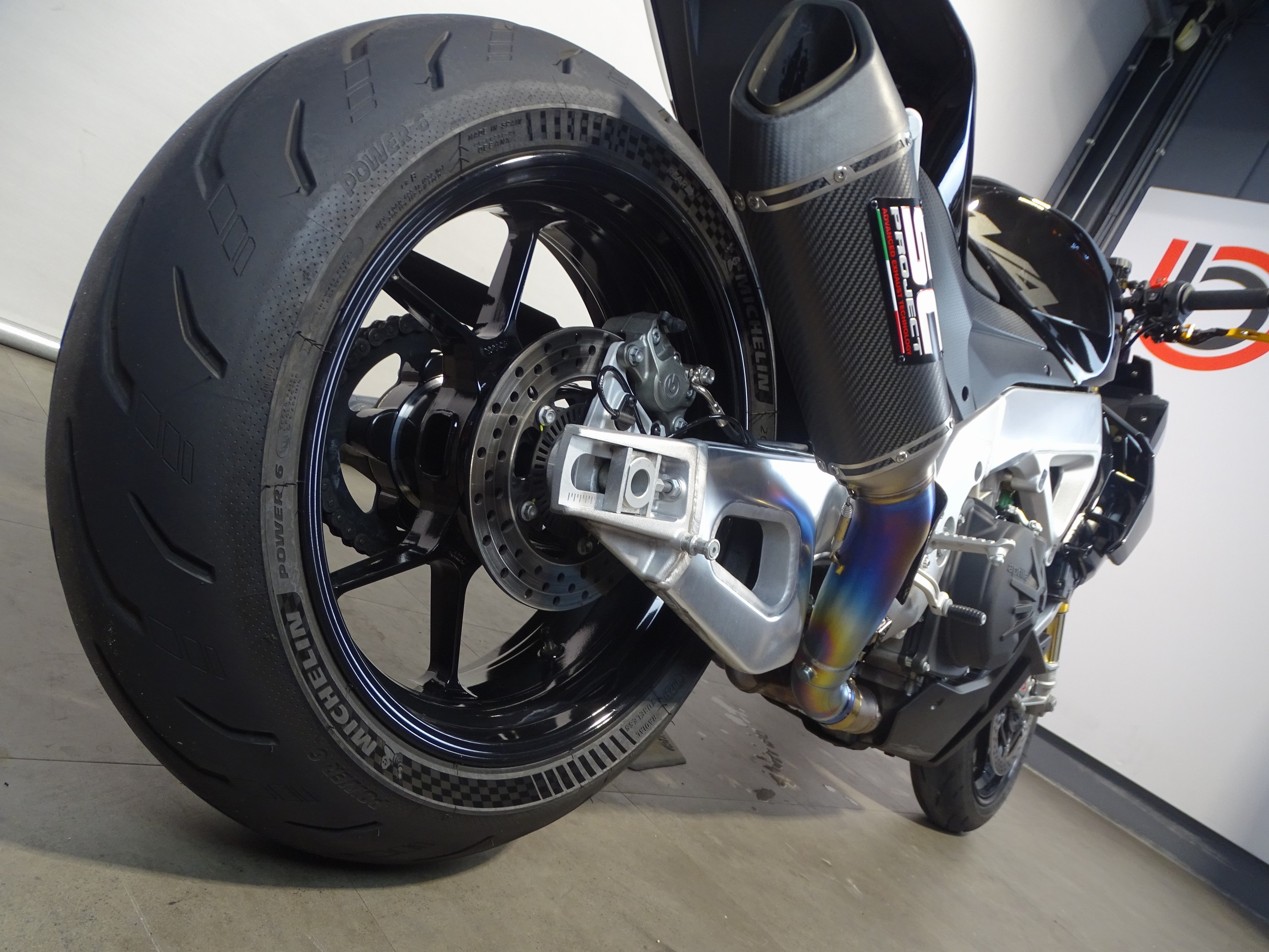 APRILIA TUONO V4 1100 E FACTORY